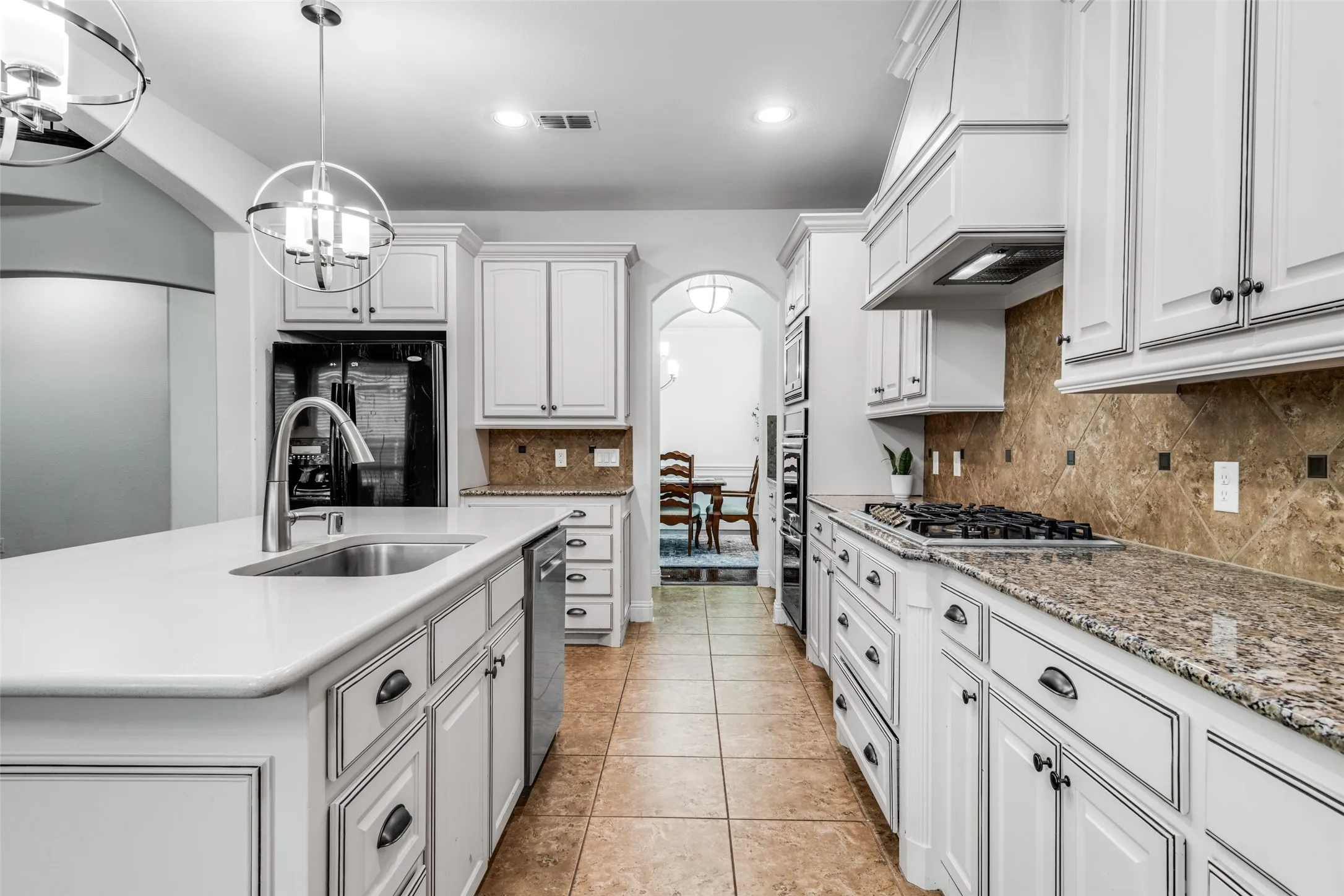 Single Family Residence For Sale in Denton County , 9359 Cherry Brook Lane, Frisco, Texas 75033, 5 Bedroom, 4 Bathroom, 3 Garage spaces, 3,958 Sqft, built in 2015, mls#21277991, Real Estate Agent in Frisco, Homes For Sale in Denton county, Homes For Sale in Frisco, Realtor in Frisco Texas, Real Estate Brokerage Independent Realty Texas, Luminita Cordes Realtor