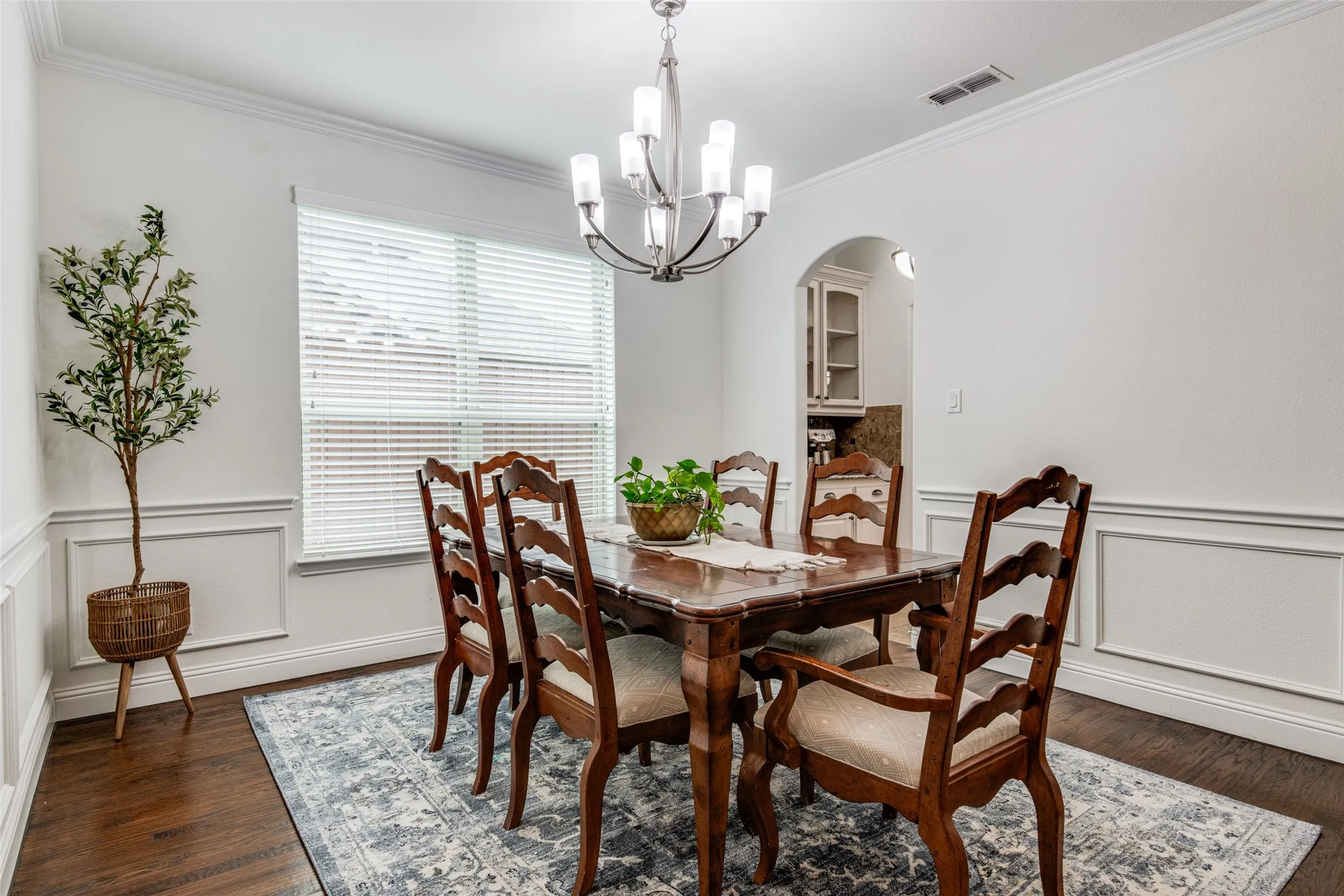 Single Family Residence For Sale in Denton County , 9359 Cherry Brook Lane, Frisco, Texas 75033, 5 Bedroom, 4 Bathroom, 3 Garage spaces, 3,958 Sqft, built in 2015, mls#21277991, Real Estate Agent in Frisco, Homes For Sale in Denton county, Homes For Sale in Frisco, Realtor in Frisco Texas, Real Estate Brokerage Independent Realty Texas, Luminita Cordes Realtor