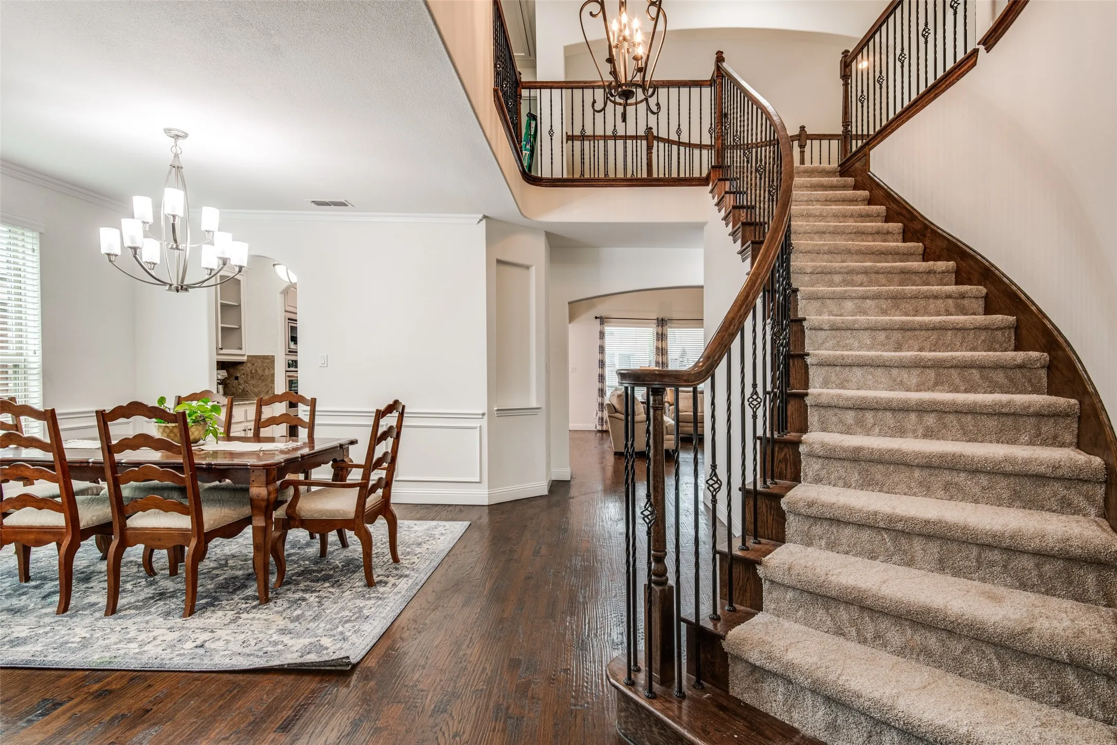Single Family Residence For Sale in Denton County , 9359 Cherry Brook Lane, Frisco, Texas 75033, 5 Bedroom, 4 Bathroom, 3 Garage spaces, 3,958 Sqft, built in 2015, mls#21277991, Real Estate Agent in Frisco, Homes For Sale in Denton county, Homes For Sale in Frisco, Realtor in Frisco Texas, Real Estate Brokerage Independent Realty Texas, Luminita Cordes Realtor