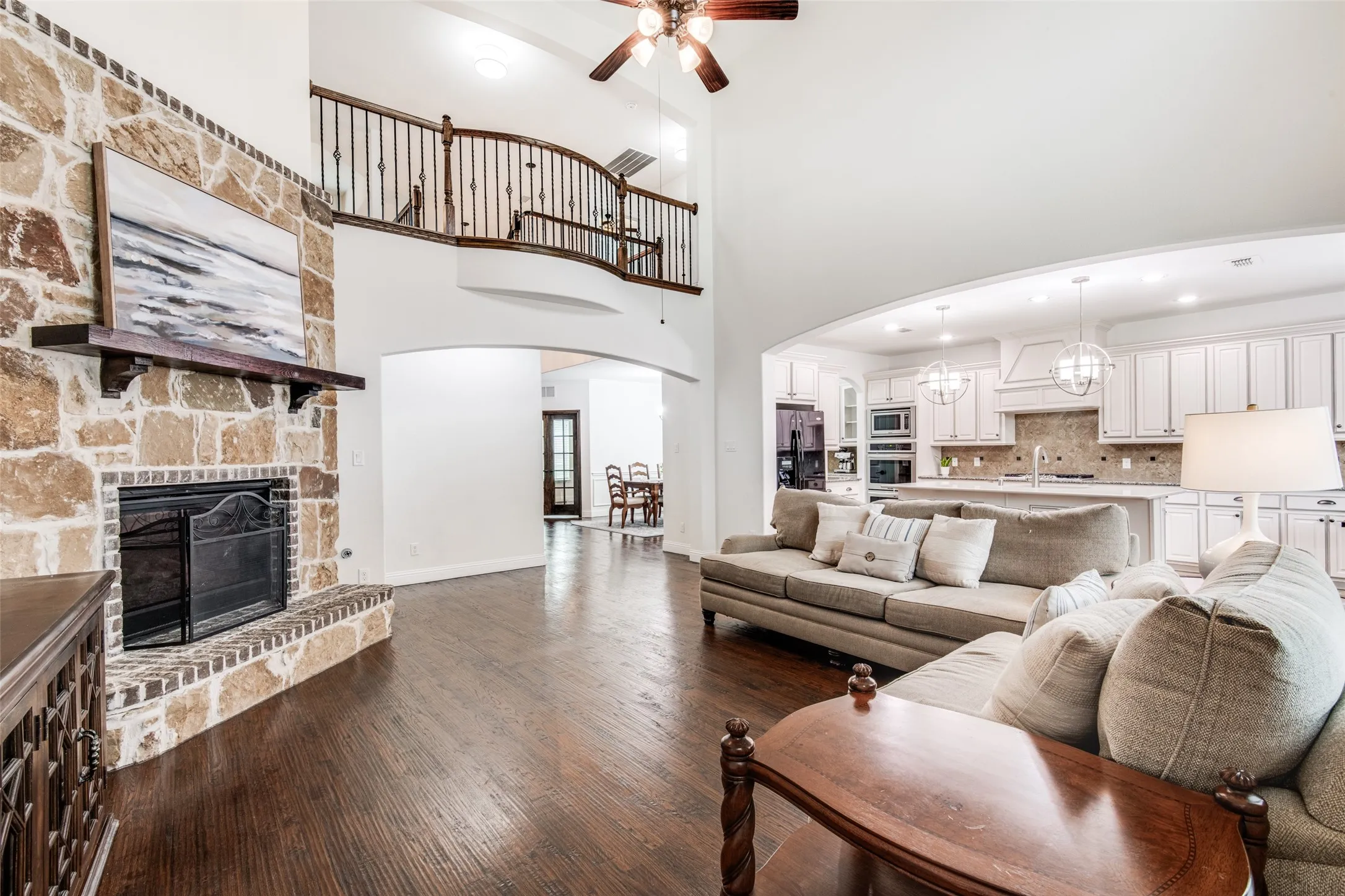 Single Family Residence For Sale in Denton County , 9359 Cherry Brook Lane, Frisco, Texas 75033, 5 Bedroom, 4 Bathroom, 3 Garage spaces, 3,958 Sqft, built in 2015, mls#21277991, Real Estate Agent in Frisco, Homes For Sale in Denton county, Homes For Sale in Frisco, Realtor in Frisco Texas, Real Estate Brokerage Independent Realty Texas, Luminita Cordes Realtor