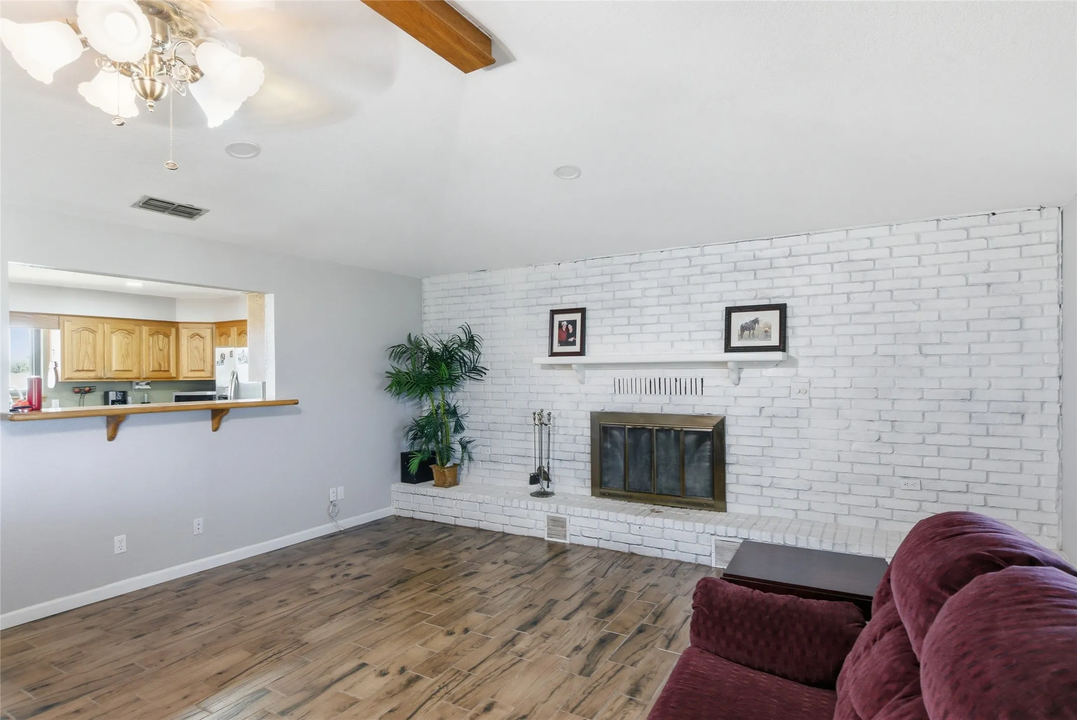 Single Family Residence For Sale in Young County , 362 Terra Grande Road, Graham, Texas 76450, 3 Bedroom, 2 Bathroom, 2 Garage spaces, 2,504 Sqft, built in 1998, mls#21277857, Real Estate Agent in Graham, Homes For Sale in Young county, Homes For Sale in Graham, Realtor in Graham Texas, Real Estate Brokerage Independent Realty Texas, Luminita Cordes Realtor