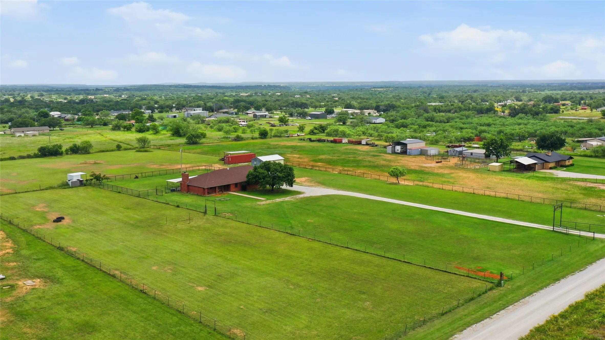 Single Family Residence For Sale in Young County , 362 Terra Grande Road, Graham, Texas 76450, 3 Bedroom, 2 Bathroom, 2 Garage spaces, 2,504 Sqft, built in 1998, mls#21277857, Real Estate Agent in Graham, Homes For Sale in Young county, Homes For Sale in Graham, Realtor in Graham Texas, Real Estate Brokerage Independent Realty Texas, Luminita Cordes Realtor