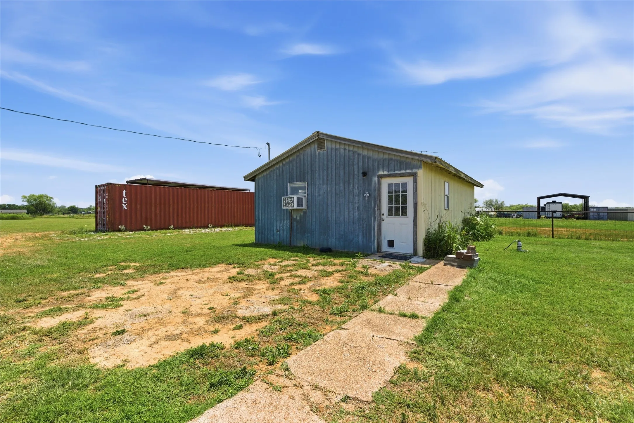 Single Family Residence For Sale in Young County , 362 Terra Grande Road, Graham, Texas 76450, 3 Bedroom, 2 Bathroom, 2 Garage spaces, 2,504 Sqft, built in 1998, mls#21277857, Real Estate Agent in Graham, Homes For Sale in Young county, Homes For Sale in Graham, Realtor in Graham Texas, Real Estate Brokerage Independent Realty Texas, Luminita Cordes Realtor