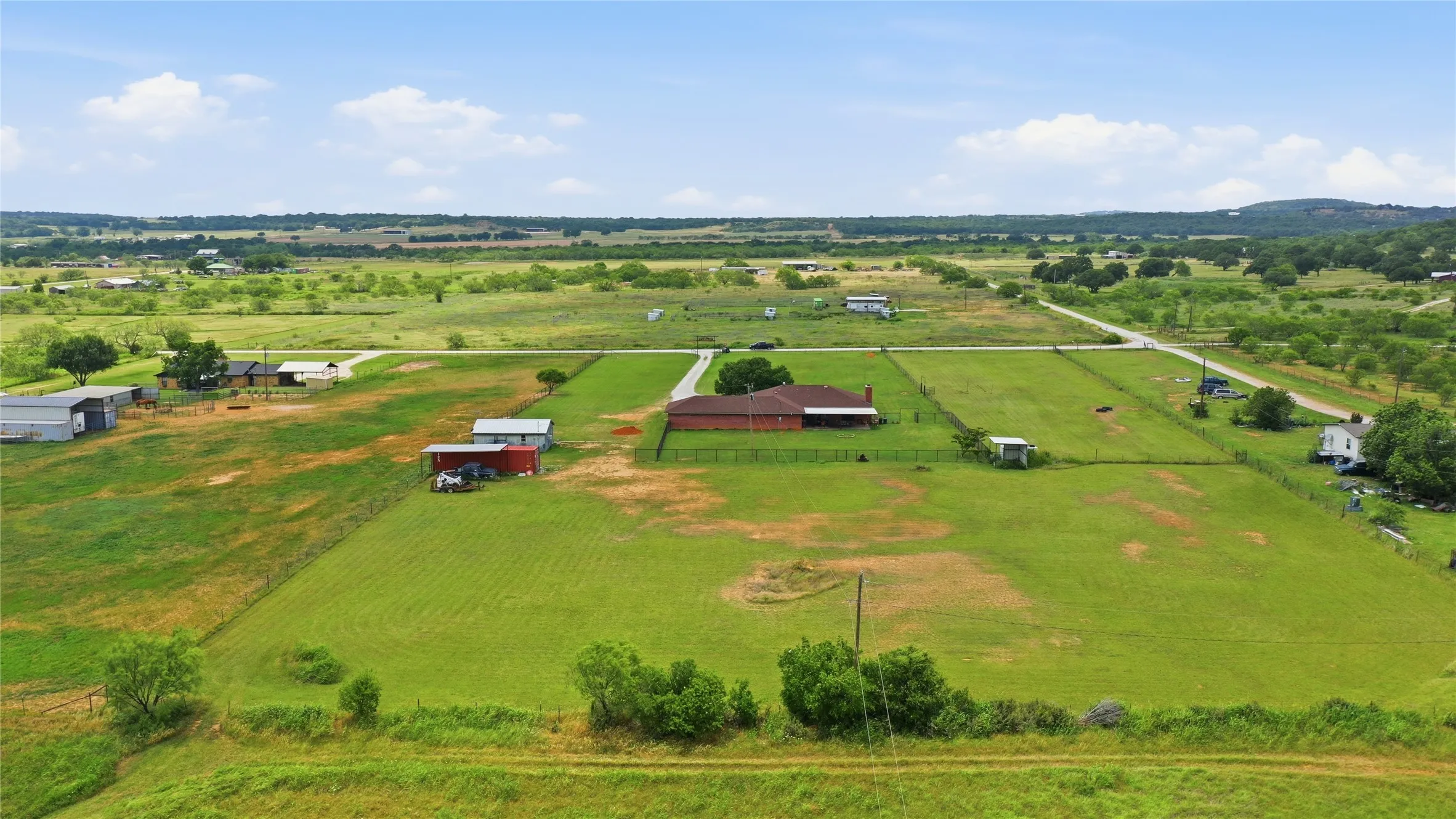 Single Family Residence For Sale in Young County , 362 Terra Grande Road, Graham, Texas 76450, 3 Bedroom, 2 Bathroom, 2 Garage spaces, 2,504 Sqft, built in 1998, mls#21277857, Real Estate Agent in Graham, Homes For Sale in Young county, Homes For Sale in Graham, Realtor in Graham Texas, Real Estate Brokerage Independent Realty Texas, Luminita Cordes Realtor