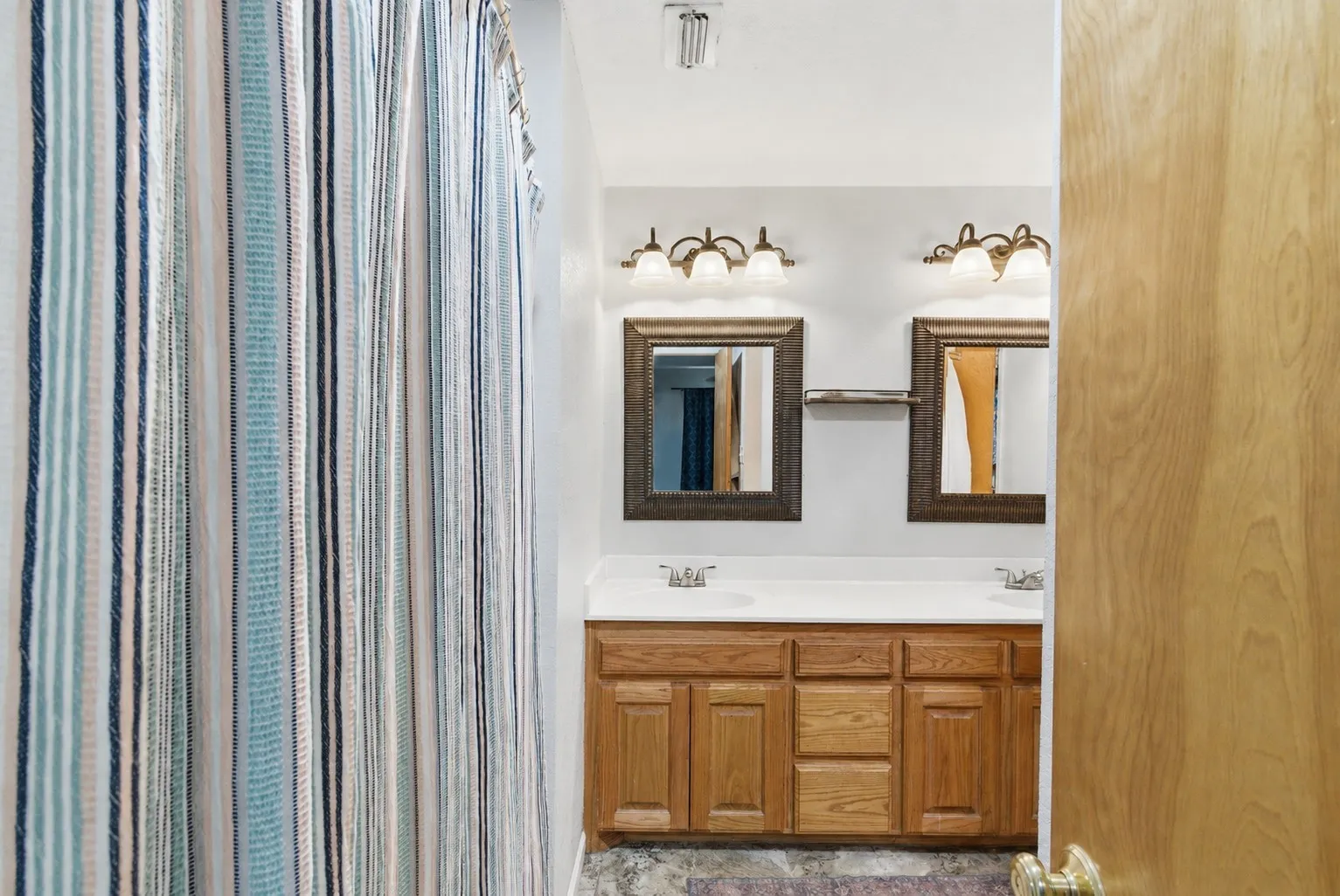 Single Family Residence For Sale in Young County , 362 Terra Grande Road, Graham, Texas 76450, 3 Bedroom, 2 Bathroom, 2 Garage spaces, 2,504 Sqft, built in 1998, mls#21277857, Real Estate Agent in Graham, Homes For Sale in Young county, Homes For Sale in Graham, Realtor in Graham Texas, Real Estate Brokerage Independent Realty Texas, Luminita Cordes Realtor