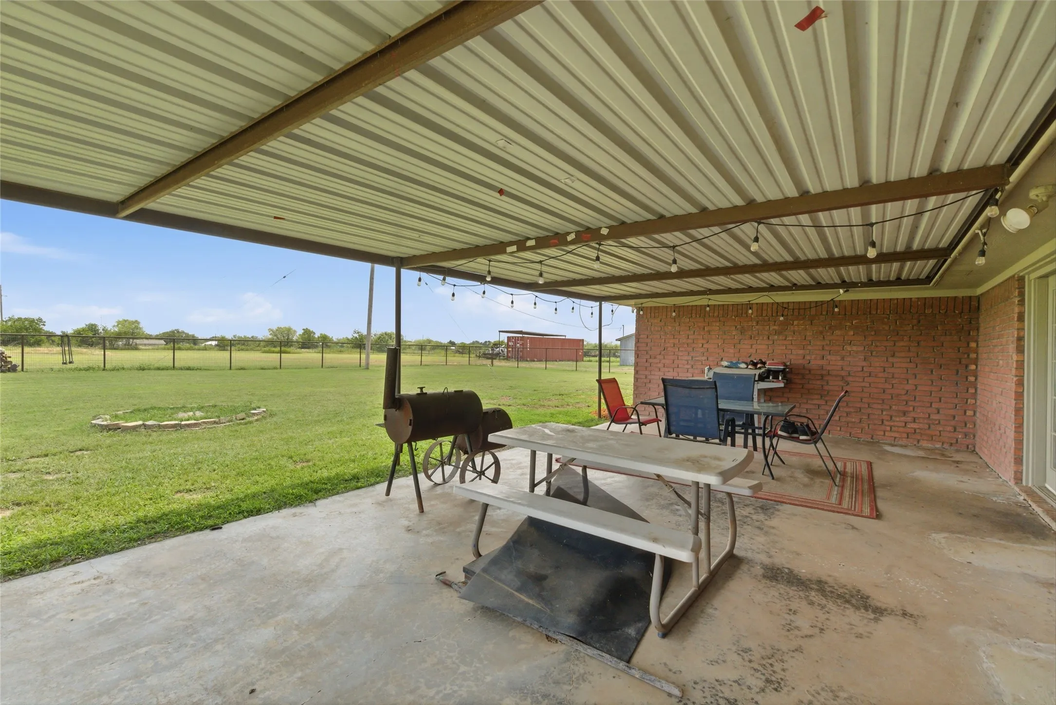 Single Family Residence For Sale in Young County , 362 Terra Grande Road, Graham, Texas 76450, 3 Bedroom, 2 Bathroom, 2 Garage spaces, 2,504 Sqft, built in 1998, mls#21277857, Real Estate Agent in Graham, Homes For Sale in Young county, Homes For Sale in Graham, Realtor in Graham Texas, Real Estate Brokerage Independent Realty Texas, Luminita Cordes Realtor