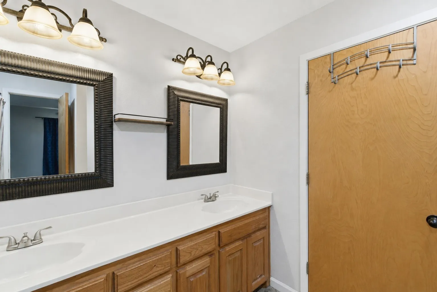 Single Family Residence For Sale in Young County , 362 Terra Grande Road, Graham, Texas 76450, 3 Bedroom, 2 Bathroom, 2 Garage spaces, 2,504 Sqft, built in 1998, mls#21277857, Real Estate Agent in Graham, Homes For Sale in Young county, Homes For Sale in Graham, Realtor in Graham Texas, Real Estate Brokerage Independent Realty Texas, Luminita Cordes Realtor
