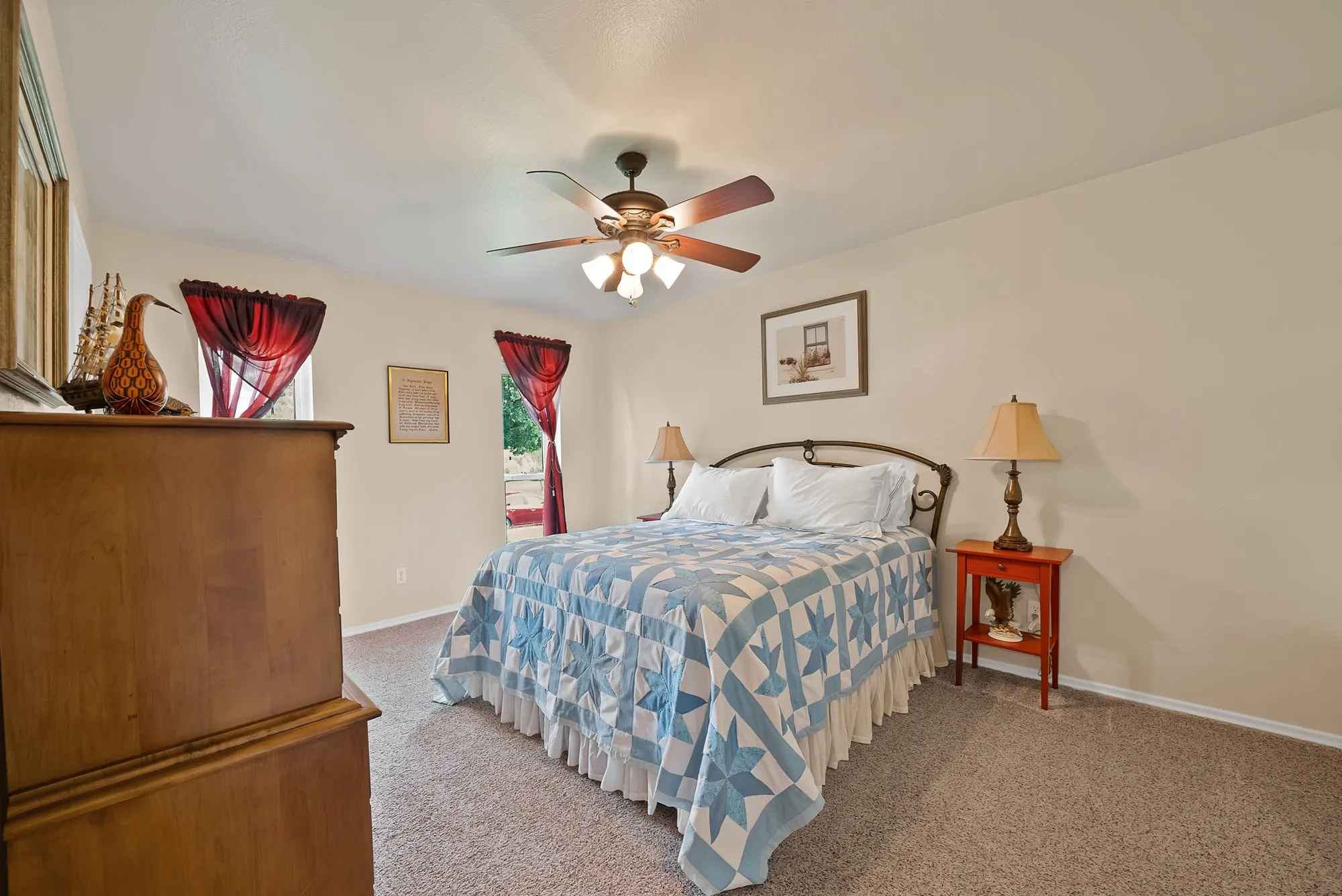 Single Family Residence For Sale in Denton County , 1600 Delaford Drive, Carrollton, Texas 75007, 3 Bedrooms, 2 Bathrooms, 2 Garage spaces, 1,647 Sqft, built in 1983, Price $375,000, mls#21275090, Real Estate Agent in Carrollton, Homes For Sale in Denton county, Homes For Sale in Carrollton, Realtor in Carrollton Texas, Real Estate Brokerage Independent Realty Texas, Luminita Cordes Realtor