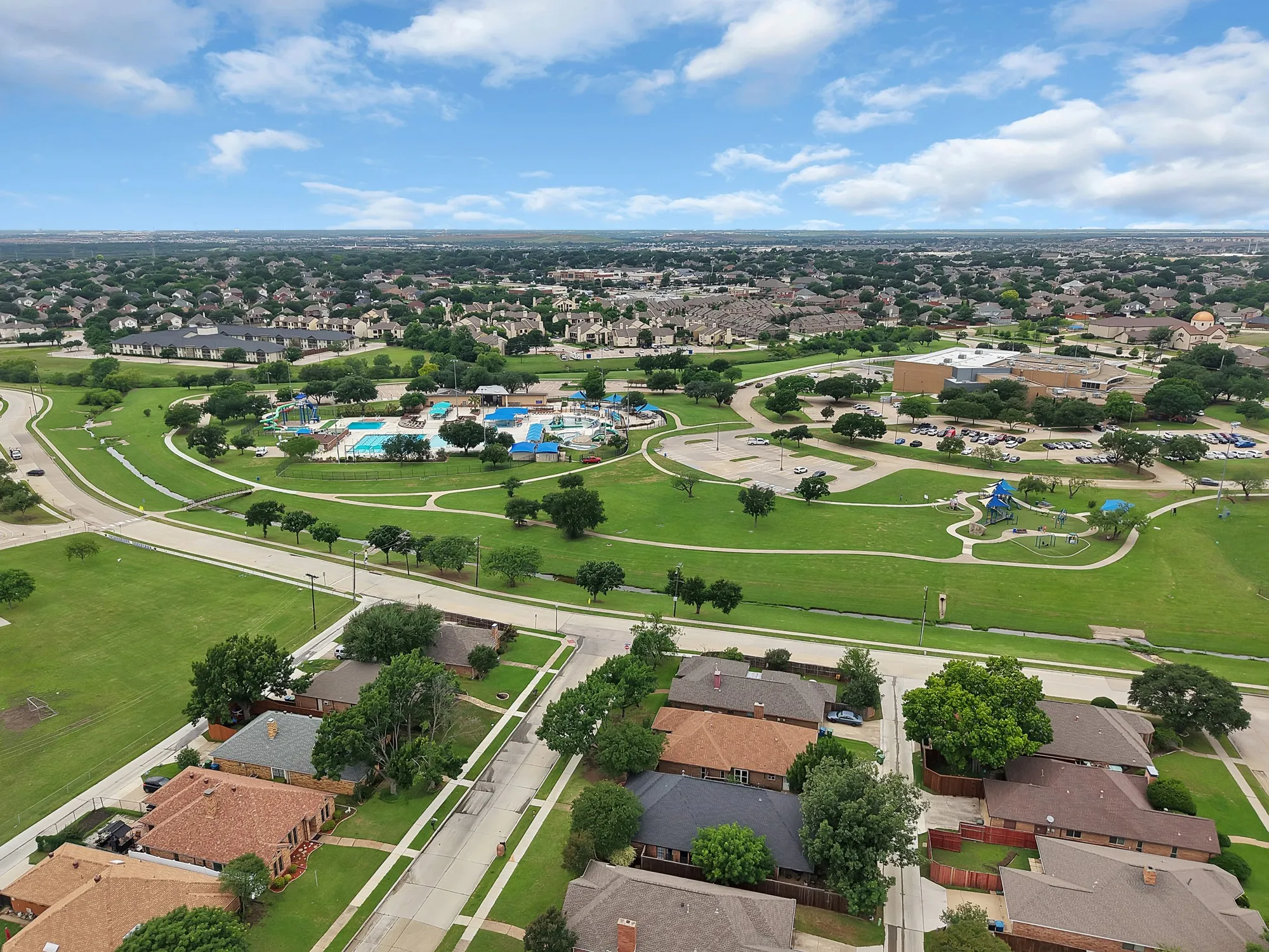 Single Family Residence For Sale in Denton County , 1600 Delaford Drive, Carrollton, Texas 75007, 3 Bedrooms, 2 Bathrooms, 2 Garage spaces, 1,647 Sqft, built in 1983, Price $375,000, mls#21275090, Real Estate Agent in Carrollton, Homes For Sale in Denton county, Homes For Sale in Carrollton, Realtor in Carrollton Texas, Real Estate Brokerage Independent Realty Texas, Luminita Cordes Realtor
