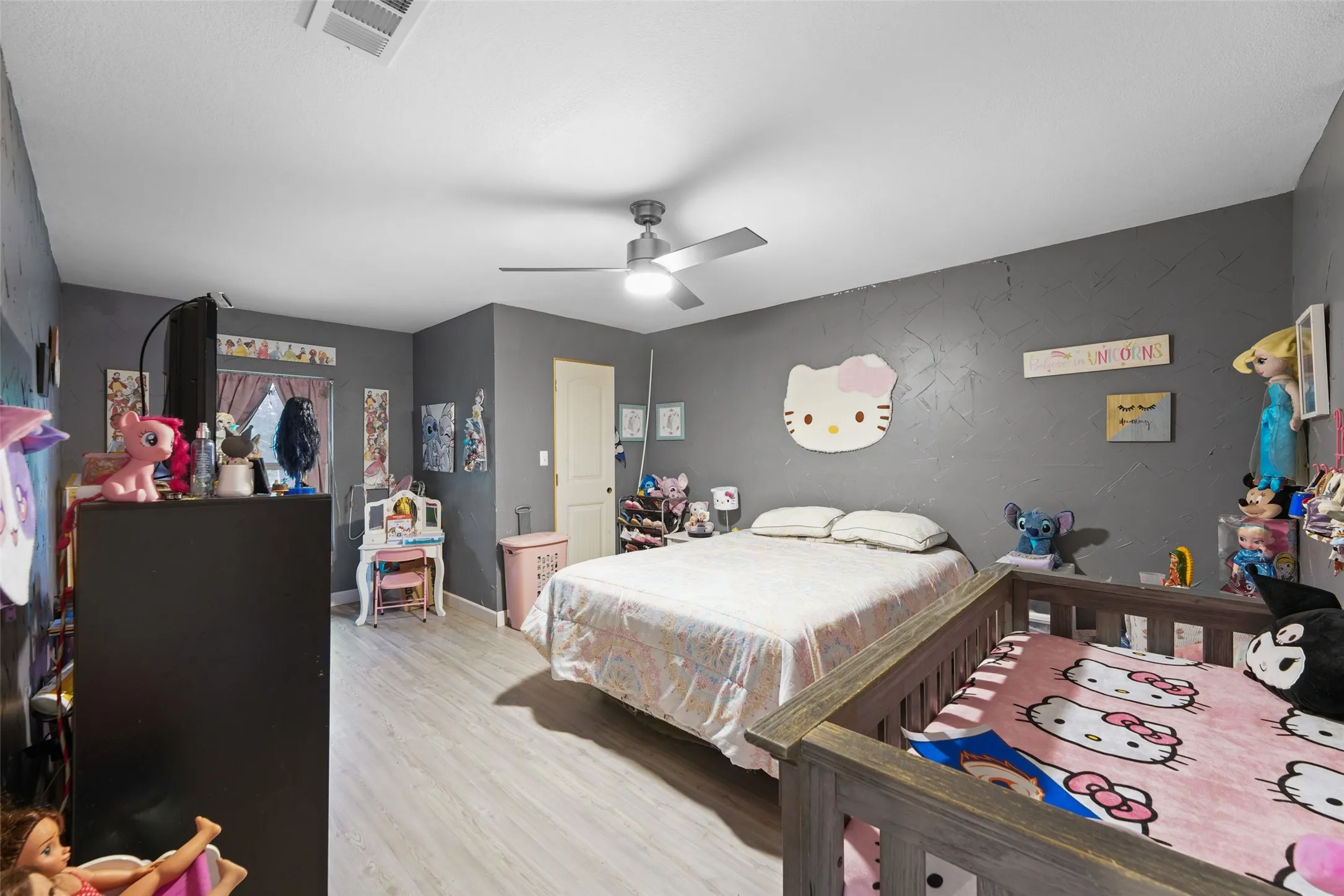 Single Family Residence For Sale in Dallas County , 12809 Sultana Street, Dallas, Texas 75253, 3 Bedroom, 2 Bathroom, Garage spaces, 1,903 Sqft, built in 1935, mls#21278075, Real Estate Agent in Dallas, Homes For Sale in Dallas county, Homes For Sale in Dallas, Realtor in Dallas Texas, Real Estate Brokerage Independent Realty Texas, Luminita Cordes Realtor