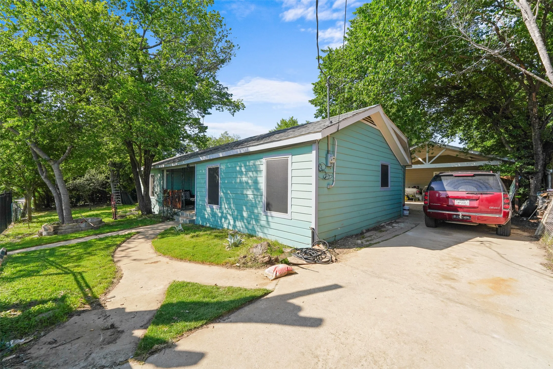 Single Family Residence For Sale in Dallas County , 12809 Sultana Street, Dallas, Texas 75253, 3 Bedroom, 2 Bathroom, Garage spaces, 1,903 Sqft, built in 1935, mls#21278075, Real Estate Agent in Dallas, Homes For Sale in Dallas county, Homes For Sale in Dallas, Realtor in Dallas Texas, Real Estate Brokerage Independent Realty Texas, Luminita Cordes Realtor