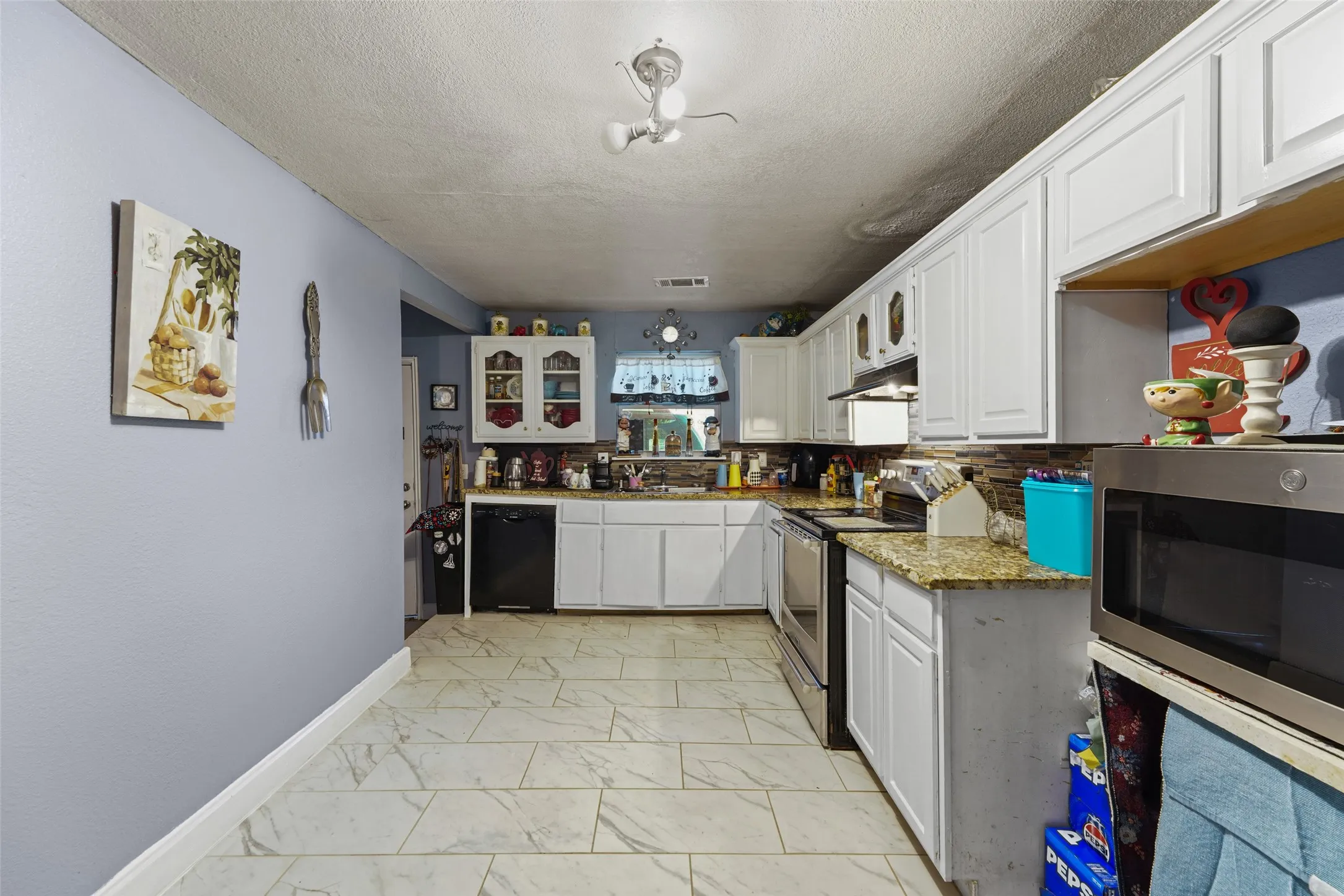 Single Family Residence For Sale in Dallas County , 12809 Sultana Street, Dallas, Texas 75253, 3 Bedroom, 2 Bathroom, Garage spaces, 1,903 Sqft, built in 1935, mls#21278075, Real Estate Agent in Dallas, Homes For Sale in Dallas county, Homes For Sale in Dallas, Realtor in Dallas Texas, Real Estate Brokerage Independent Realty Texas, Luminita Cordes Realtor