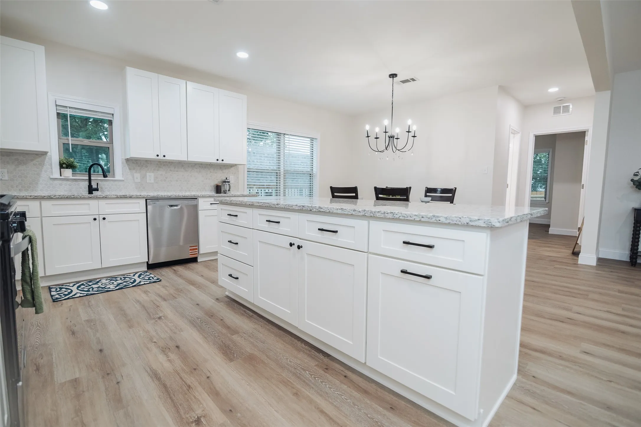 Single Family Residence For Sale in Grayson County , 305 Ball Street, Tom Bean, Texas 75491, 3 Bedroom, 2 Bathroom, Garage spaces, 1,683 Sqft, built in 1950, mls#21277712, Real Estate Agent in Tom Bean, Homes For Sale in Grayson county, Homes For Sale in Tom Bean, Realtor in Tom Bean Texas, Real Estate Brokerage Independent Realty Texas, Luminita Cordes Realtor