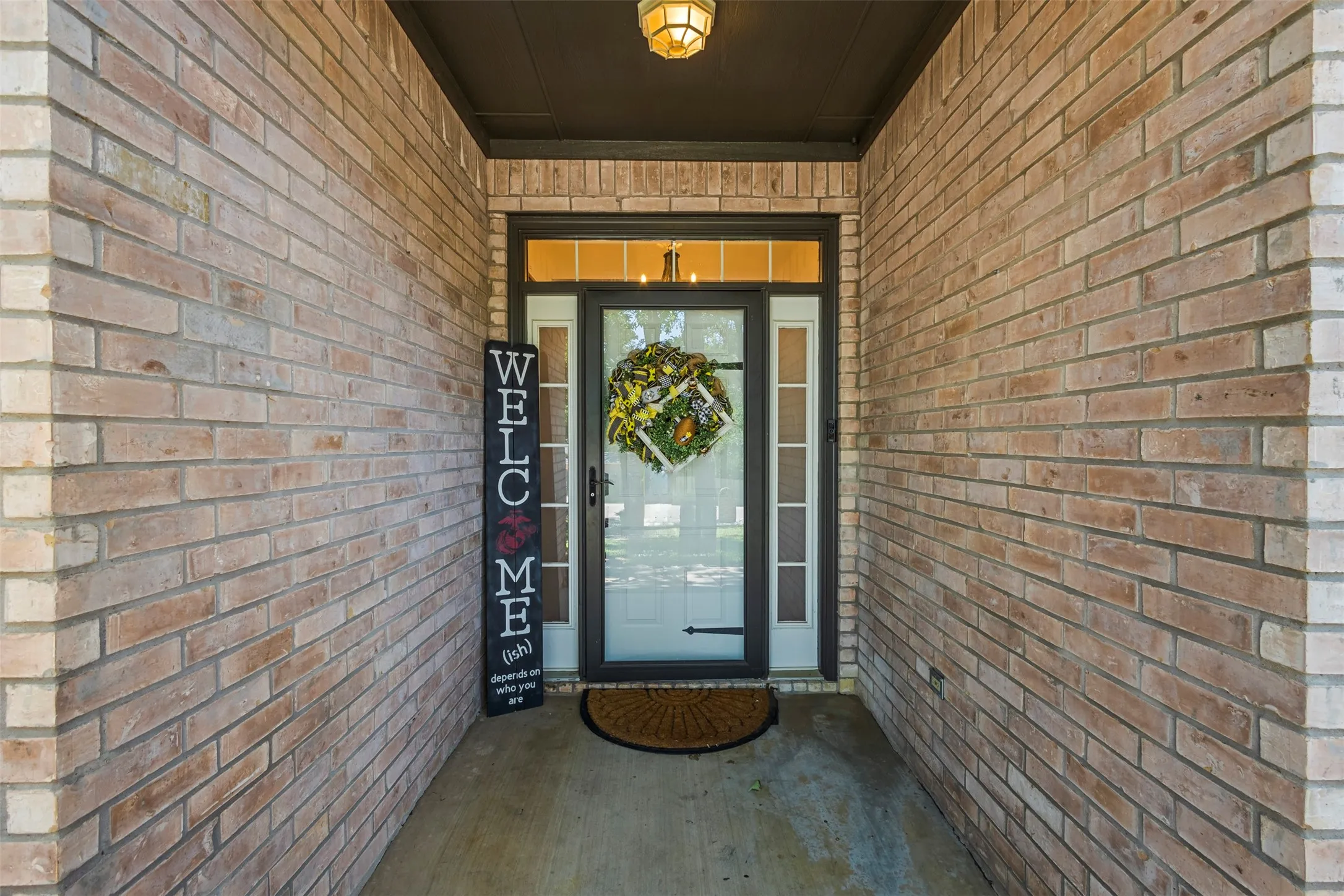 Single Family Residence For Sale in Hood County , 5303 Tioga Court, Granbury, Texas 76049, 4 Bedroom, 3 Bathroom, 2 Garage spaces, 2,680 Sqft, built in 1995, mls#21272131, Real Estate Agent in Granbury, Homes For Sale in Hood county, Homes For Sale in Granbury, Realtor in Granbury Texas, Real Estate Brokerage Independent Realty Texas, Luminita Cordes Realtor