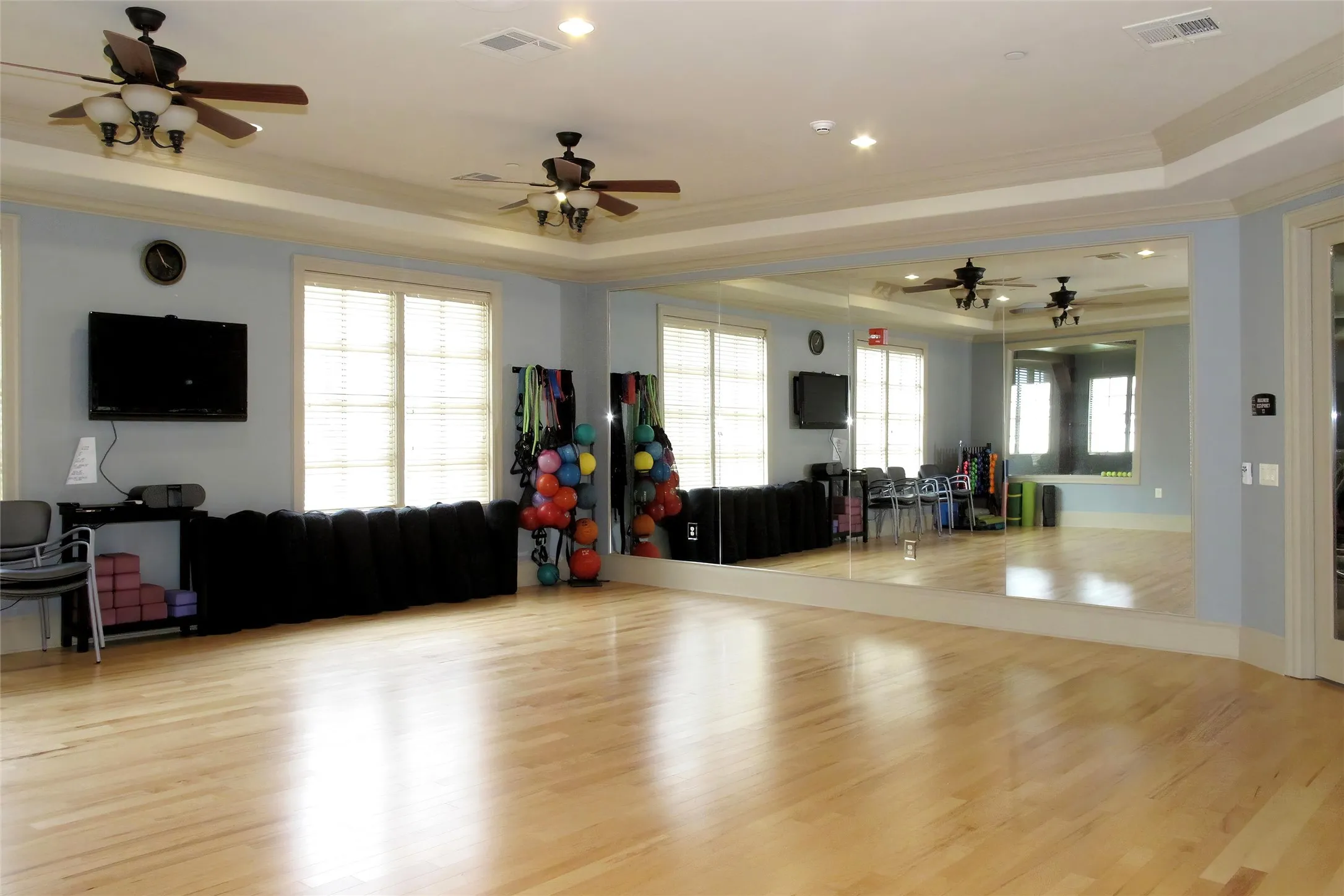 Condominium For Rent in Tarrant County , 301 Watermere Drive 414, Southlake, Texas 76092, 2 Bedroom, 3 Bathroom, Garage spaces, 1,572 Sqft, built in 2008, mls#21276837, Real Estate Agent in Southlake, Homes For Rent in Tarrant county, Homes For Rent in Southlake, Realtor in Southlake Texas, Real Estate Brokerage Independent Realty Texas, Luminita Cordes Realtor