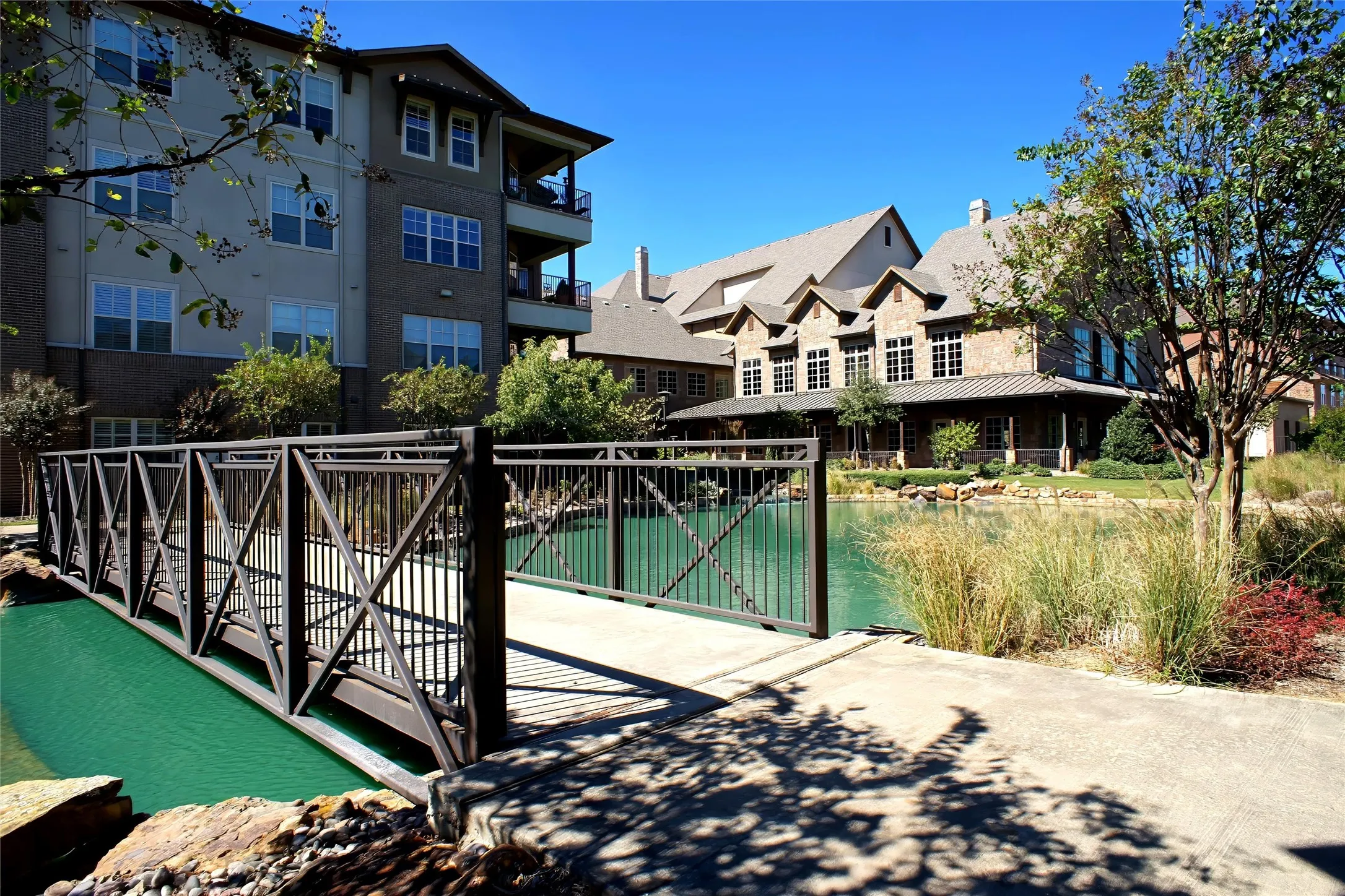 Condominium For Rent in Tarrant County , 301 Watermere Drive 414, Southlake, Texas 76092, 2 Bedroom, 3 Bathroom, Garage spaces, 1,572 Sqft, built in 2008, mls#21276837, Real Estate Agent in Southlake, Homes For Rent in Tarrant county, Homes For Rent in Southlake, Realtor in Southlake Texas, Real Estate Brokerage Independent Realty Texas, Luminita Cordes Realtor