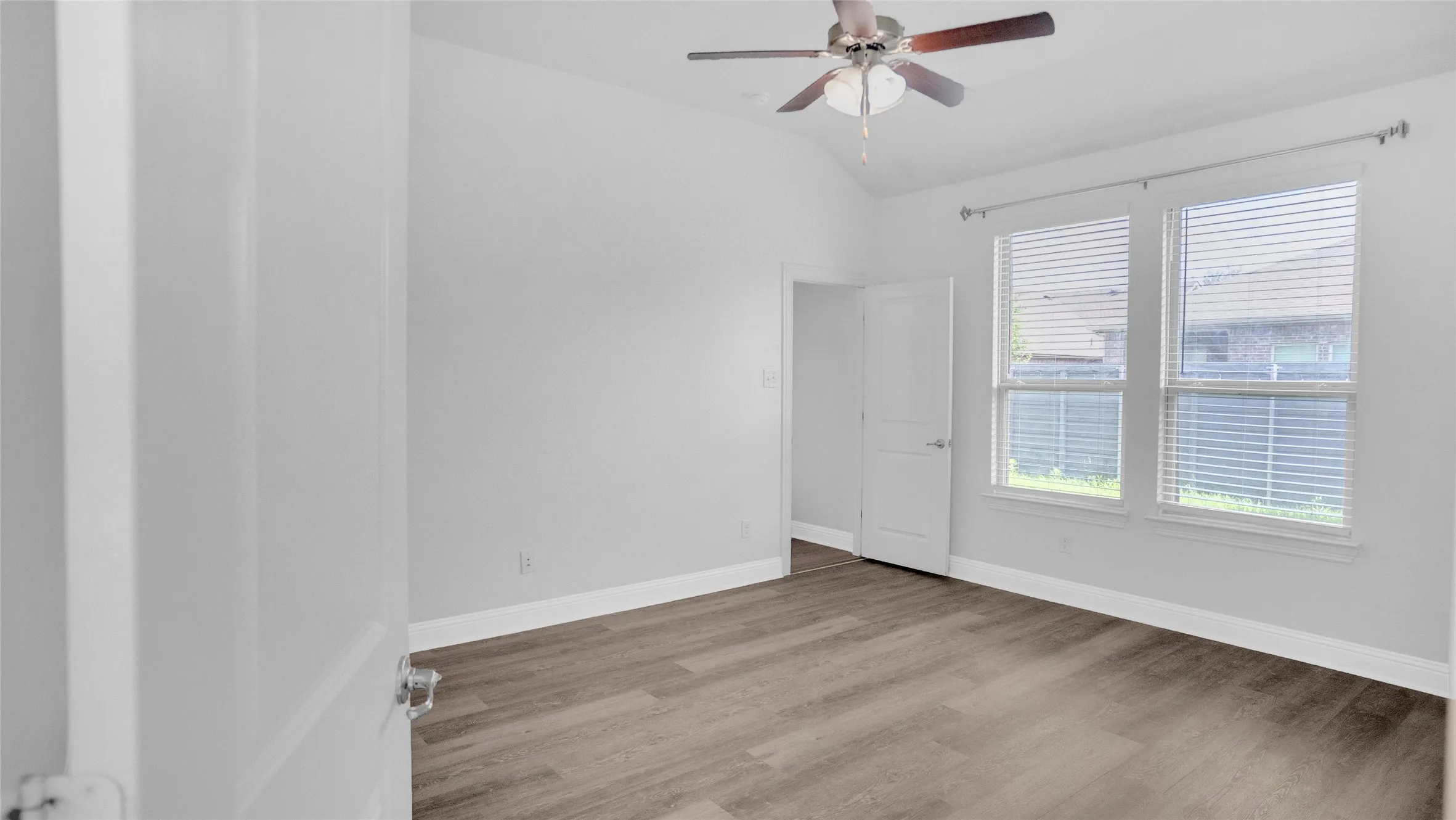 Single Family Residence For Rent in Denton County , 1520 Summit View Lane, Little Elm, Texas 76227, 5 Bedroom, 2 Bathroom, 2 Garage spaces, 2,152 Sqft, built in 2019, mls#21276154, Real Estate Agent in Little Elm, Homes For Rent in Denton county, Homes For Rent in Little Elm, Realtor in Little Elm Texas, Real Estate Brokerage Independent Realty Texas, Luminita Cordes Realtor
