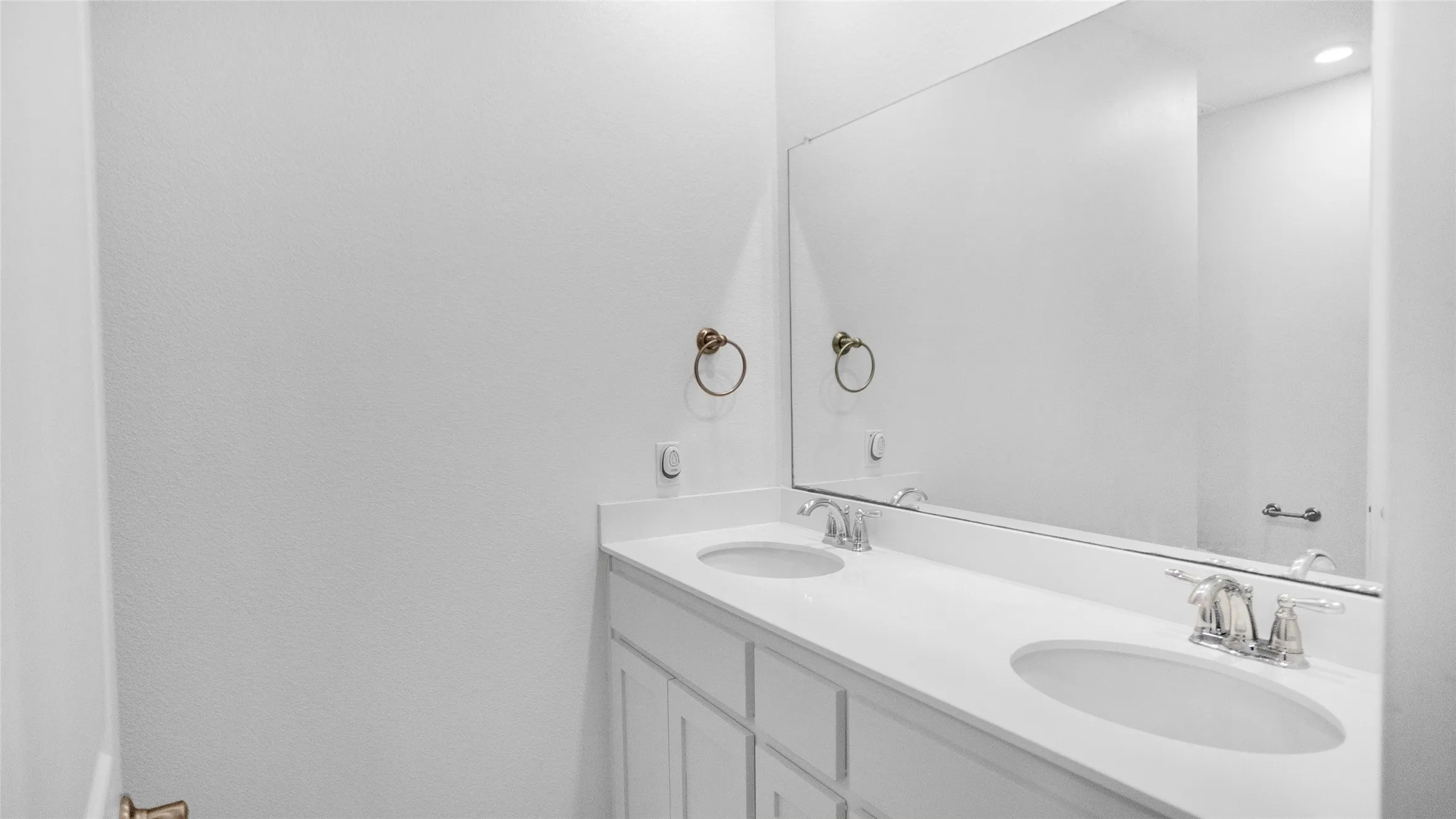 Single Family Residence For Rent in Denton County , 1520 Summit View Lane, Little Elm, Texas 76227, 5 Bedroom, 2 Bathroom, 2 Garage spaces, 2,152 Sqft, built in 2019, mls#21276154, Real Estate Agent in Little Elm, Homes For Rent in Denton county, Homes For Rent in Little Elm, Realtor in Little Elm Texas, Real Estate Brokerage Independent Realty Texas, Luminita Cordes Realtor
