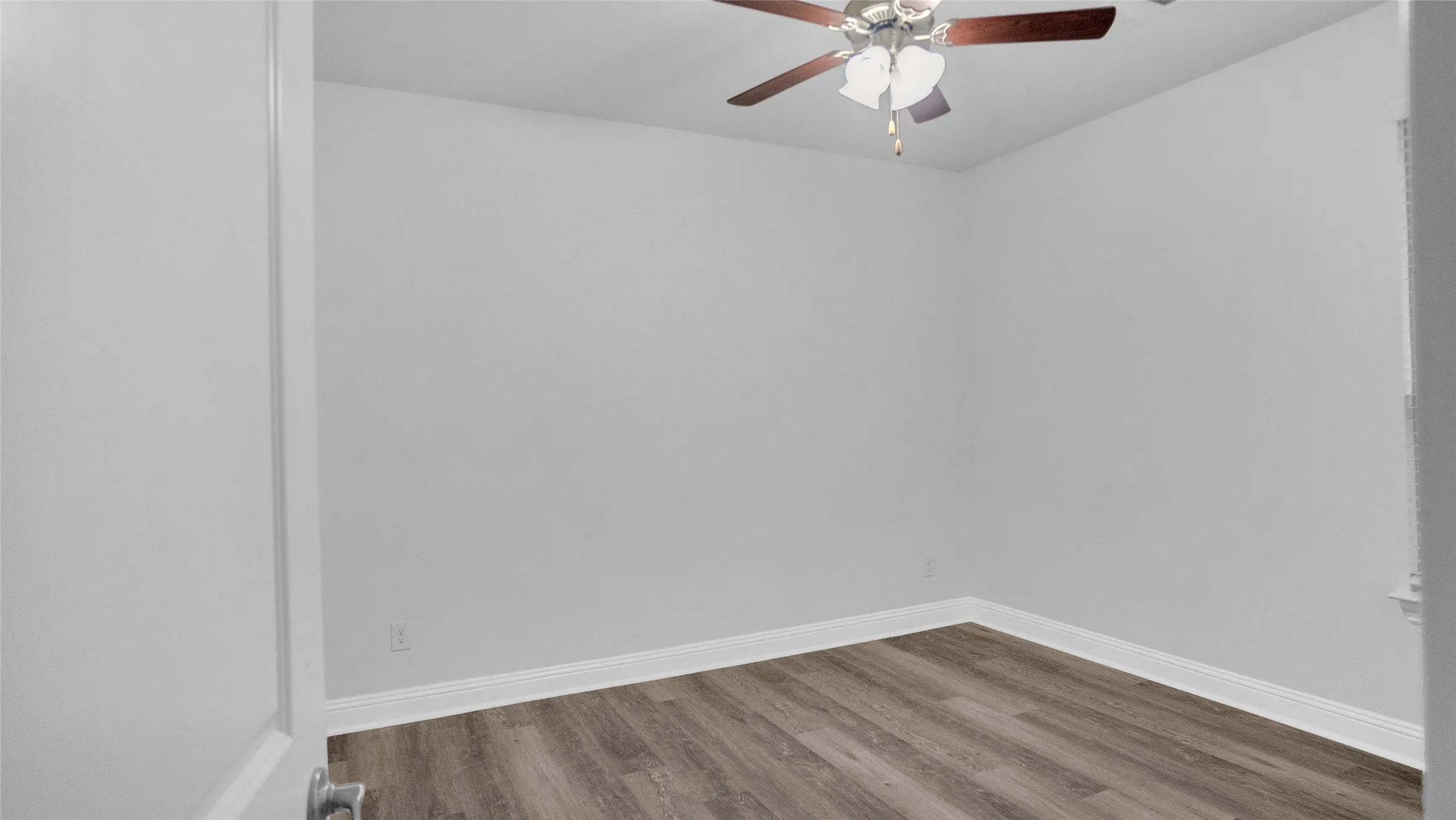 Single Family Residence For Rent in Denton County , 1520 Summit View Lane, Little Elm, Texas 76227, 5 Bedroom, 2 Bathroom, 2 Garage spaces, 2,152 Sqft, built in 2019, mls#21276154, Real Estate Agent in Little Elm, Homes For Rent in Denton county, Homes For Rent in Little Elm, Realtor in Little Elm Texas, Real Estate Brokerage Independent Realty Texas, Luminita Cordes Realtor