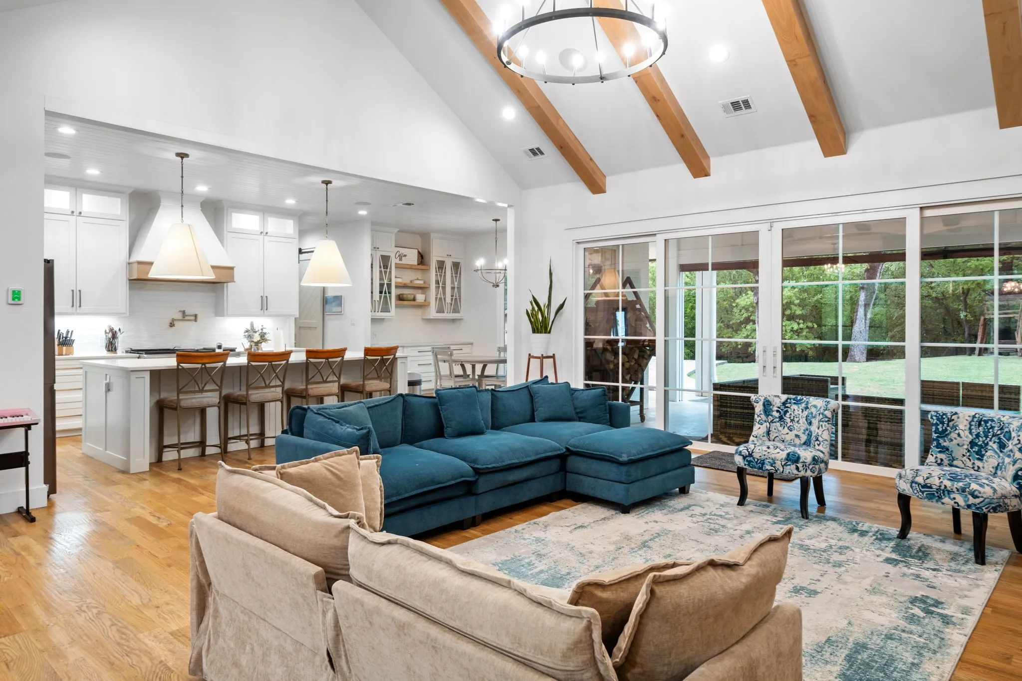 Single Family Residence For Sale in Tarrant County , 4207 Kelly Elliott Road, Arlington, Texas 76016, 5 Bedroom, 8 Bathroom, 5 Garage spaces, 6,122 Sqft, built in 2020, mls#21264371, Real Estate Agent in Arlington, Homes For Sale in Tarrant county, Homes For Sale in Arlington, Realtor in Arlington Texas, Real Estate Brokerage Independent Realty Texas, Luminita Cordes Realtor