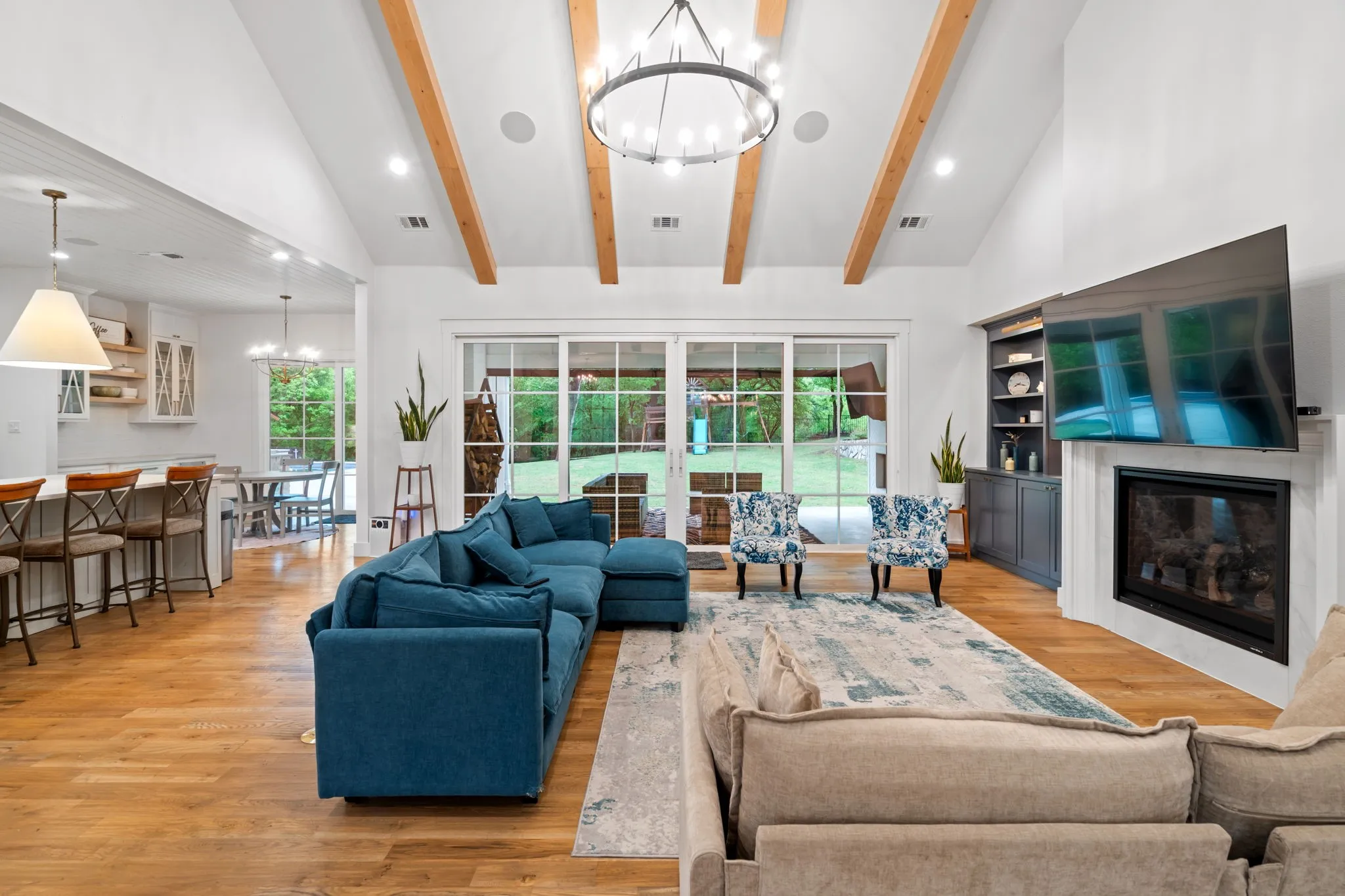Single Family Residence For Sale in Tarrant County , 4207 Kelly Elliott Road, Arlington, Texas 76016, 5 Bedroom, 8 Bathroom, 5 Garage spaces, 6,122 Sqft, built in 2020, mls#21264371, Real Estate Agent in Arlington, Homes For Sale in Tarrant county, Homes For Sale in Arlington, Realtor in Arlington Texas, Real Estate Brokerage Independent Realty Texas, Luminita Cordes Realtor