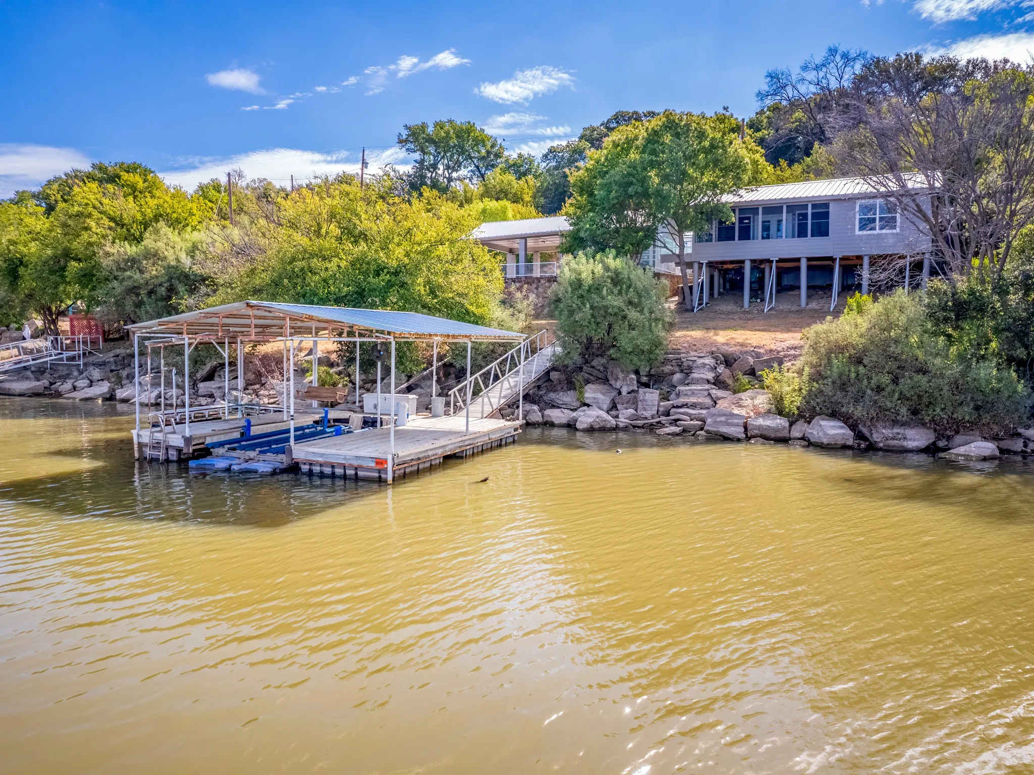 Single Family Residence For Sale in Brown County , 6926 Shamrock Drive, Brownwood, Texas 76801, 3 Bedrooms, 3 Bathrooms, Garage spaces, 1,364 Sqft, built in 1989, Price $499,000, mls#21277879, Real Estate Agent in Brownwood, Homes For Sale in Brown county, Homes For Sale in Brownwood, Realtor in Brownwood Texas, Real Estate Brokerage Independent Realty Texas, Luminita Cordes Realtor