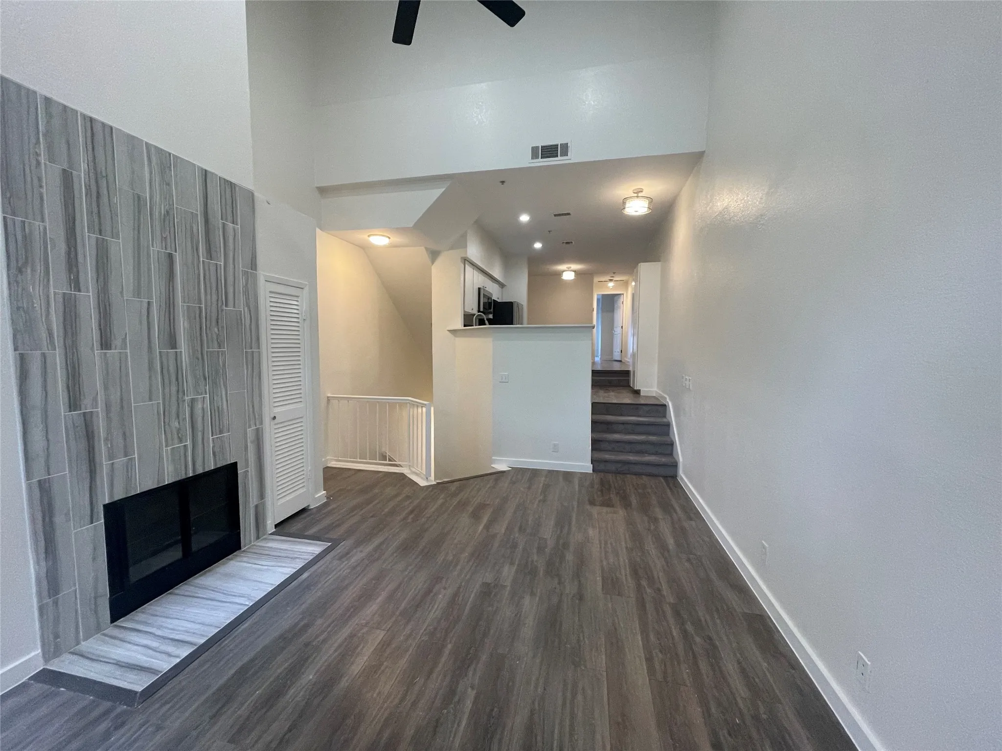 Condominium For Rent in Dallas County , 7474 Fair Oaks Avenue 7402, Dallas, Texas 75231, 2 Bedroom, 2 Bathroom, 1 Garage spaces, 1,229 Sqft, built in 1986, mls#21278153, Real Estate Agent in Dallas, Homes For Rent in Dallas county, Homes For Rent in Dallas, Realtor in Dallas Texas, Real Estate Brokerage Independent Realty Texas, Luminita Cordes Realtor