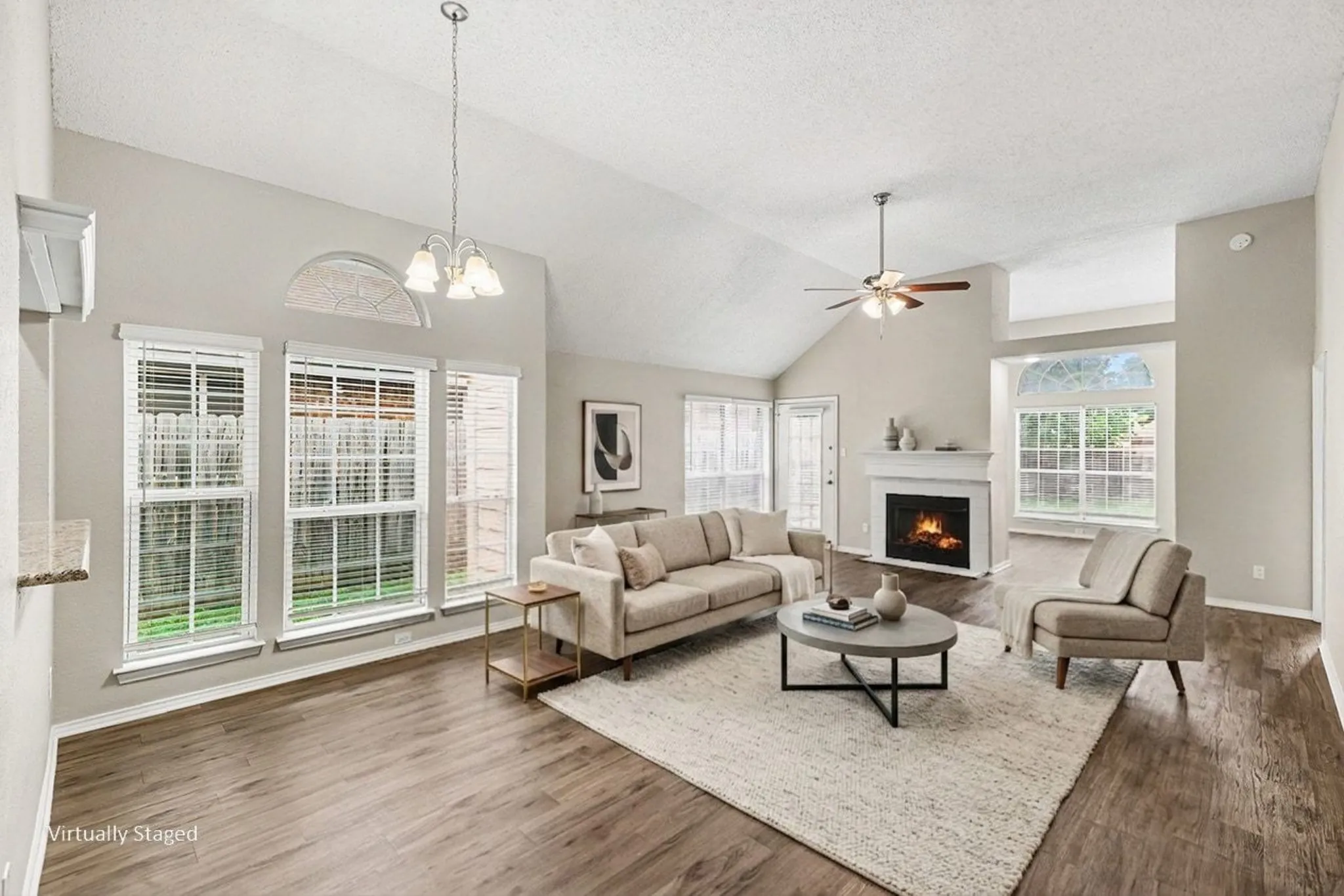 Single Family Residence For Sale in Tarrant County , 2741 Salado Trail, Fort Worth, Texas 76118, 3 Bedroom, 2 Bathroom, 2 Garage spaces, 1,741 Sqft, built in 1986, mls#21278124, Real Estate Agent in Fort Worth, Homes For Sale in Tarrant county, Homes For Sale in Fort Worth, Realtor in Fort Worth Texas, Real Estate Brokerage Independent Realty Texas, Luminita Cordes Realtor