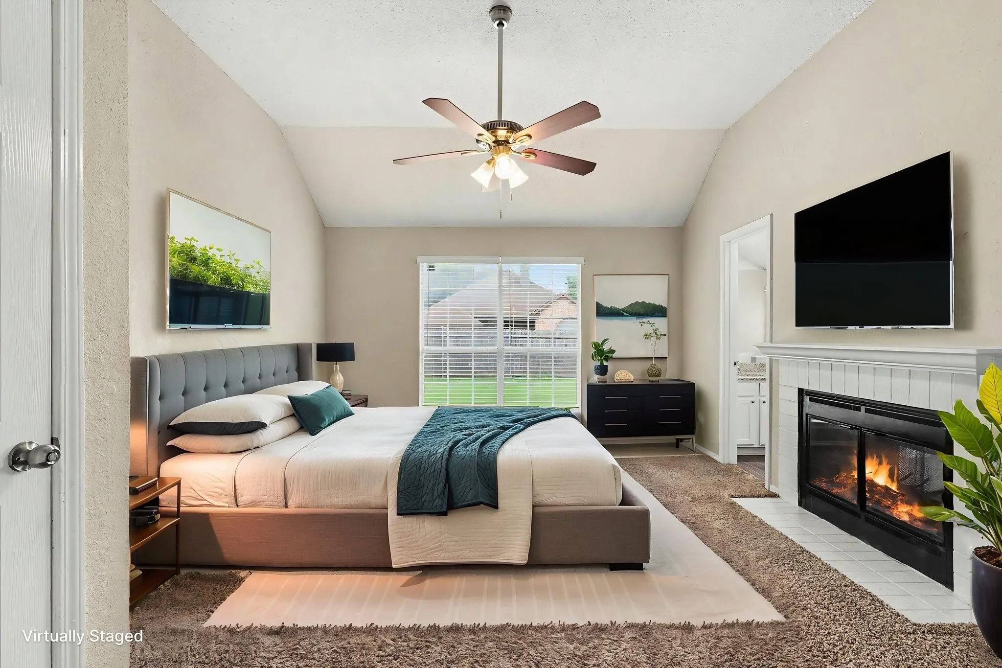 Single Family Residence For Sale in Tarrant County , 2741 Salado Trail, Fort Worth, Texas 76118, 3 Bedroom, 2 Bathroom, 2 Garage spaces, 1,741 Sqft, built in 1986, mls#21278124, Real Estate Agent in Fort Worth, Homes For Sale in Tarrant county, Homes For Sale in Fort Worth, Realtor in Fort Worth Texas, Real Estate Brokerage Independent Realty Texas, Luminita Cordes Realtor