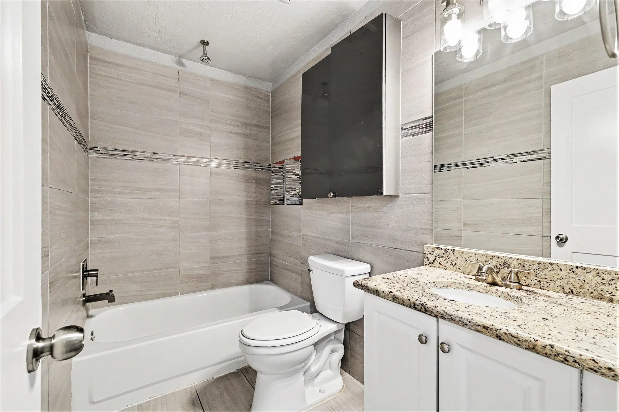 Single Family Residence For Sale in Tarrant County , 2741 Salado Trail, Fort Worth, Texas 76118, 3 Bedroom, 2 Bathroom, 2 Garage spaces, 1,741 Sqft, built in 1986, mls#21278124, Real Estate Agent in Fort Worth, Homes For Sale in Tarrant county, Homes For Sale in Fort Worth, Realtor in Fort Worth Texas, Real Estate Brokerage Independent Realty Texas, Luminita Cordes Realtor