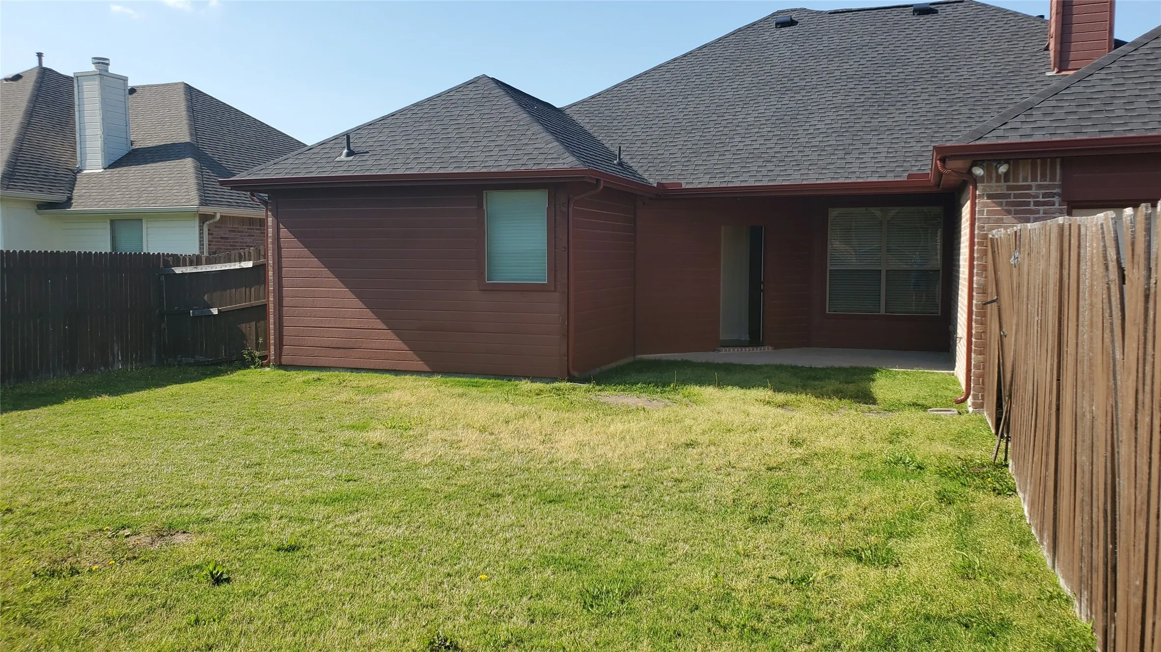 Single Family Residence For Rent in Collin County , 1125 Northwood Lane, Royse City, Texas 75189, 3 Bedroom, 2 Bathroom, 2 Garage spaces, 1,789 Sqft, built in 2009, mls#21278090, Real Estate Agent in Royse City, Homes For Rent in Collin county, Homes For Rent in Royse City, Realtor in Royse City Texas, Real Estate Brokerage Independent Realty Texas, Luminita Cordes Realtor
