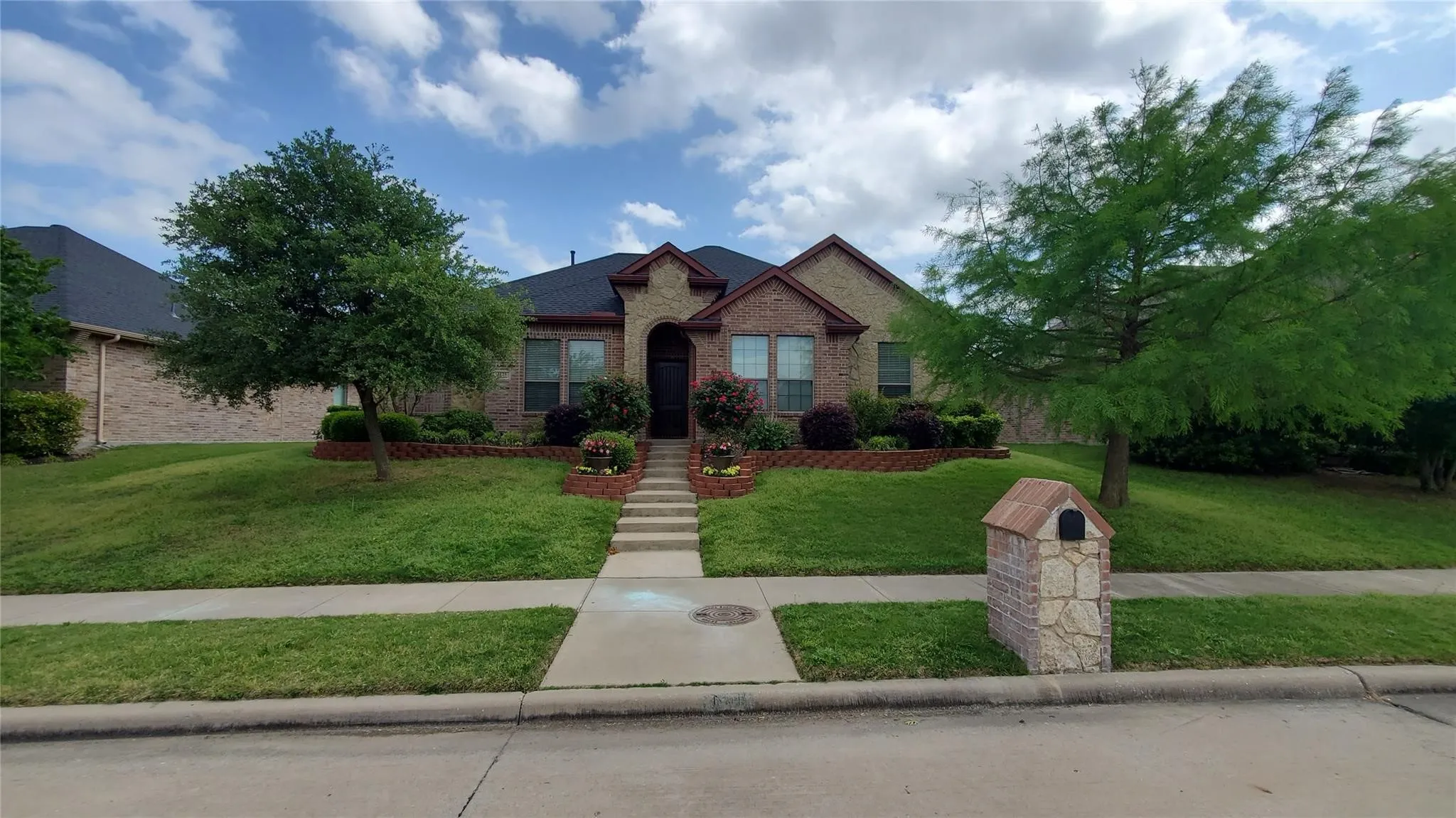 Single Family Residence For Rent in Collin County , 1125 Northwood Lane, Royse City, Texas 75189, 3 Bedroom, 2 Bathroom, 2 Garage spaces, 1,789 Sqft, built in 2009, mls#21278090, Real Estate Agent in Royse City, Homes For Rent in Collin county, Homes For Rent in Royse City, Realtor in Royse City Texas, Real Estate Brokerage Independent Realty Texas, Luminita Cordes Realtor