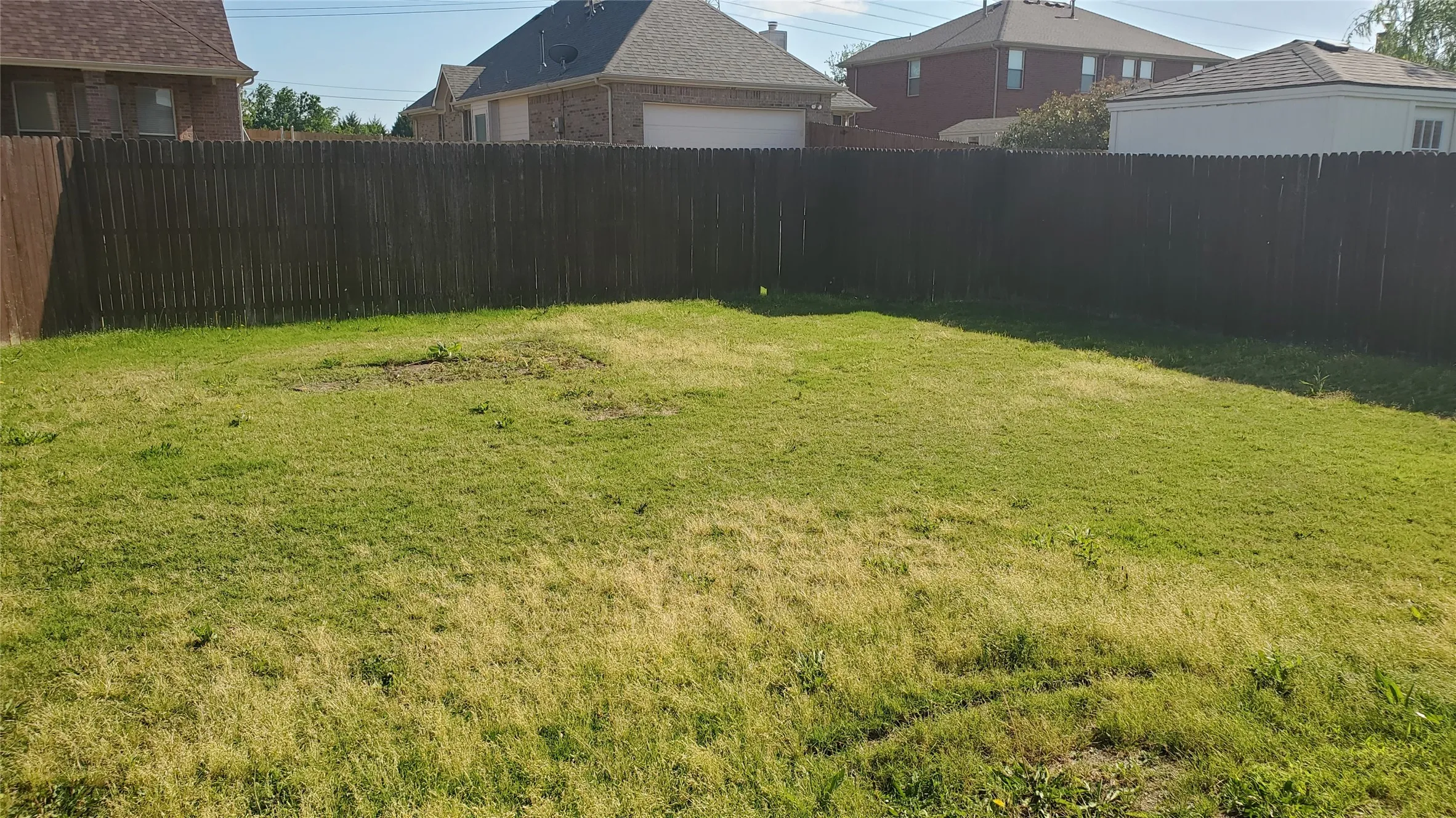Single Family Residence For Rent in Collin County , 1125 Northwood Lane, Royse City, Texas 75189, 3 Bedroom, 2 Bathroom, 2 Garage spaces, 1,789 Sqft, built in 2009, mls#21278090, Real Estate Agent in Royse City, Homes For Rent in Collin county, Homes For Rent in Royse City, Realtor in Royse City Texas, Real Estate Brokerage Independent Realty Texas, Luminita Cordes Realtor