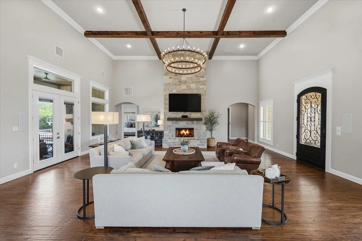 Single Family Residence For Sale in Parker County , 167 Crooked Creek Lane, Aledo, Texas 76008, 4 Bedroom, 4 Bathroom, 3 Garage spaces, 4,122 Sqft, built in 2016, mls#21276190, Real Estate Agent in Aledo, Homes For Sale in Parker county, Homes For Sale in Aledo, Realtor in Aledo Texas, Real Estate Brokerage Independent Realty Texas, Luminita Cordes Realtor