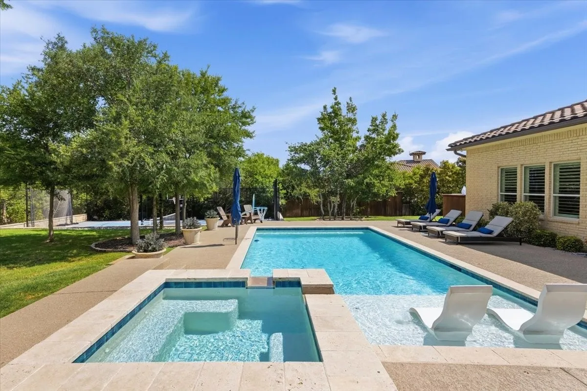 Single Family Residence For Sale in Parker County , 167 Crooked Creek Lane, Aledo, Texas 76008, 4 Bedroom, 4 Bathroom, 3 Garage spaces, 4,122 Sqft, built in 2016, mls#21276190, Real Estate Agent in Aledo, Homes For Sale in Parker county, Homes For Sale in Aledo, Realtor in Aledo Texas, Real Estate Brokerage Independent Realty Texas, Luminita Cordes Realtor