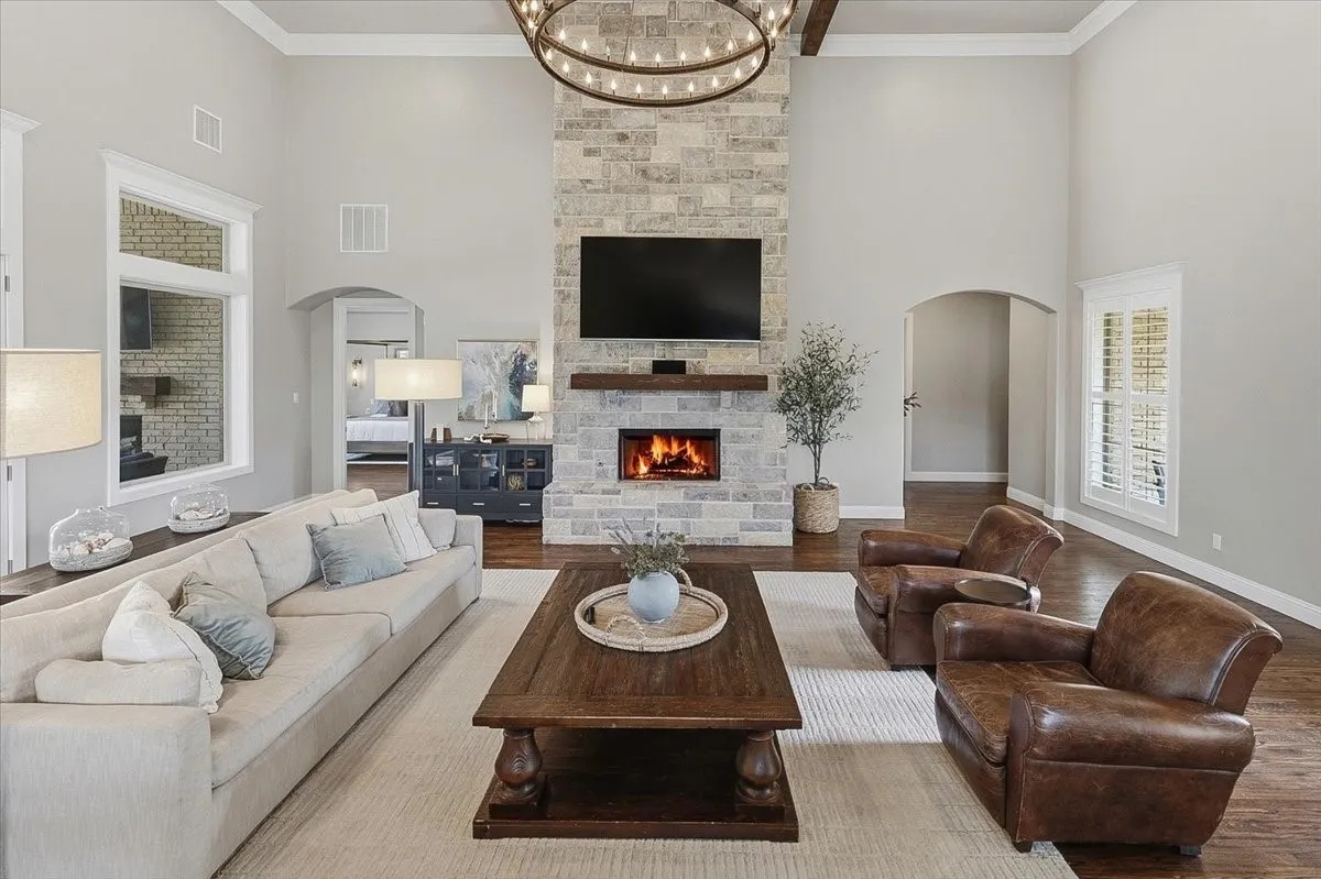 Single Family Residence For Sale in Parker County , 167 Crooked Creek Lane, Aledo, Texas 76008, 4 Bedroom, 4 Bathroom, 3 Garage spaces, 4,122 Sqft, built in 2016, mls#21276190, Real Estate Agent in Aledo, Homes For Sale in Parker county, Homes For Sale in Aledo, Realtor in Aledo Texas, Real Estate Brokerage Independent Realty Texas, Luminita Cordes Realtor