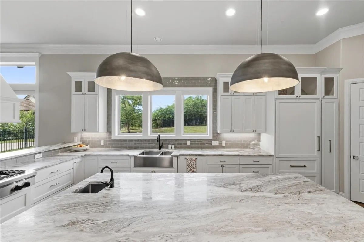 Single Family Residence For Sale in Parker County , 167 Crooked Creek Lane, Aledo, Texas 76008, 4 Bedroom, 4 Bathroom, 3 Garage spaces, 4,122 Sqft, built in 2016, mls#21276190, Real Estate Agent in Aledo, Homes For Sale in Parker county, Homes For Sale in Aledo, Realtor in Aledo Texas, Real Estate Brokerage Independent Realty Texas, Luminita Cordes Realtor