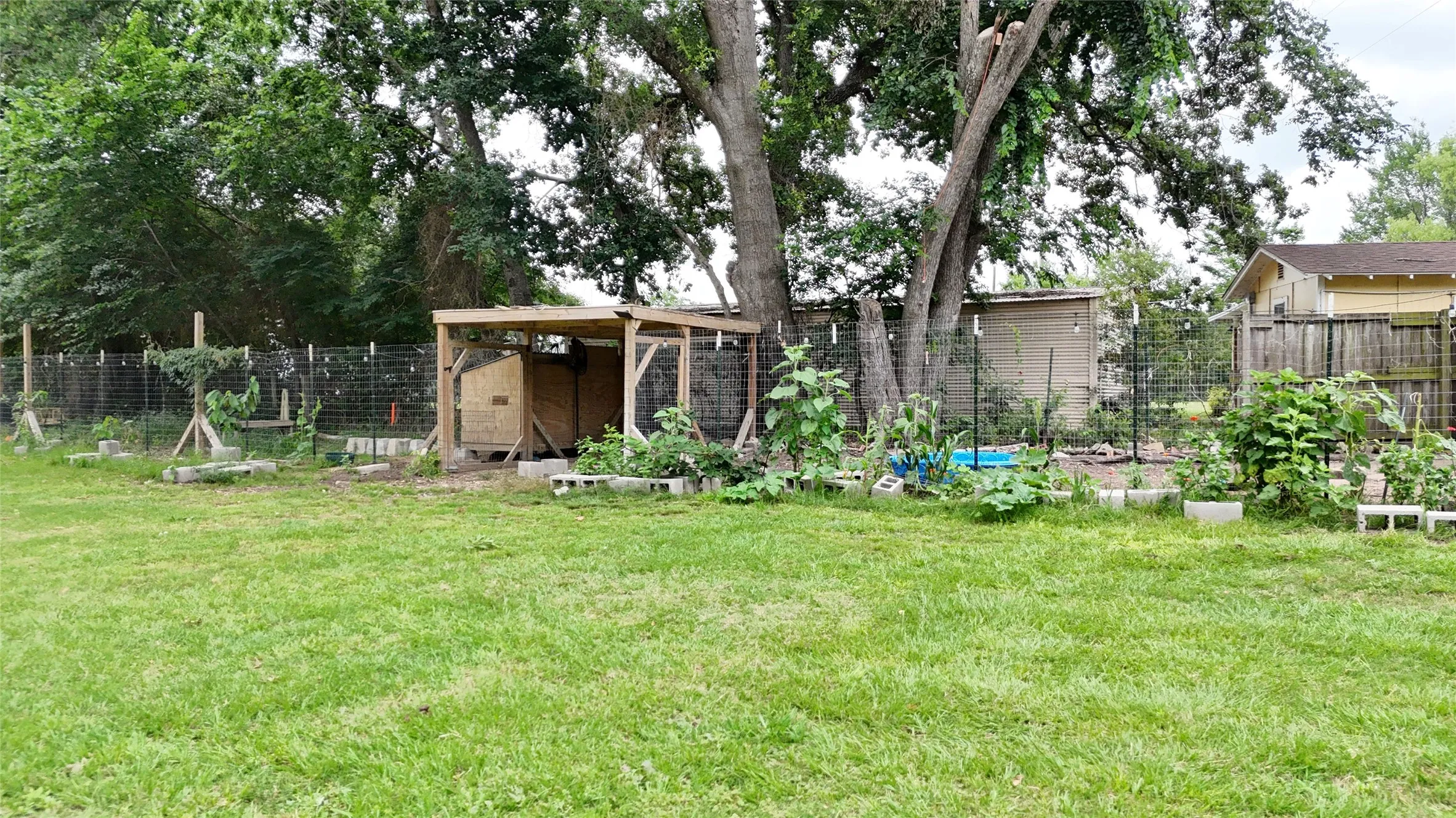 Animal enclosures