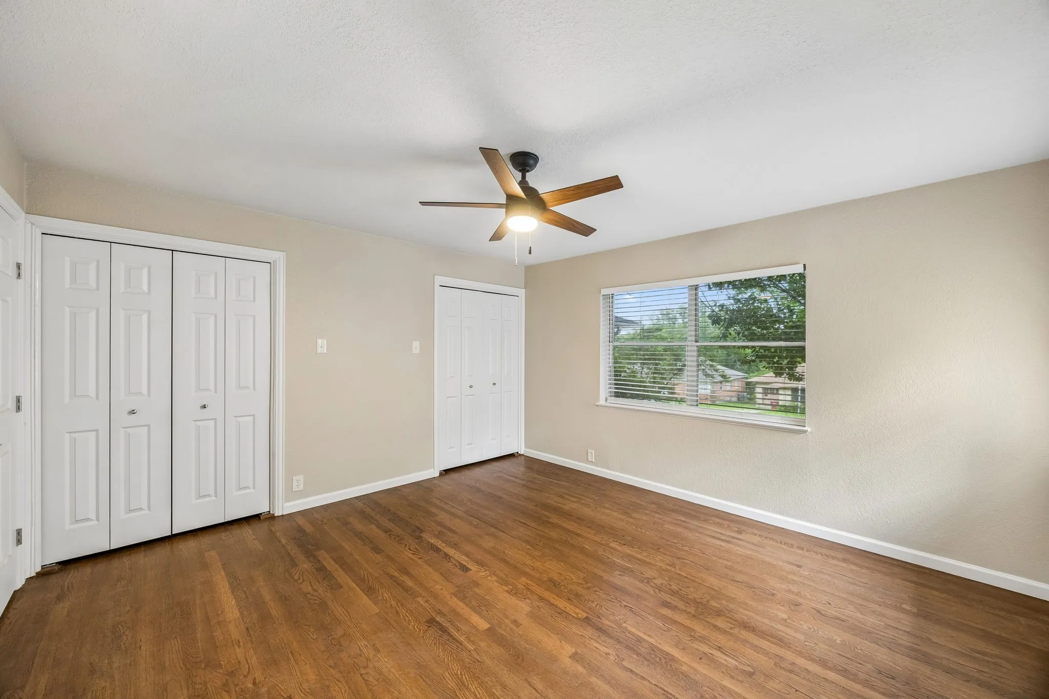 Single Family Residence For Sale in Grayson County , 636 Kessler Boulevard, Sherman, Texas 75092, 3 Bedrooms, 1 Bathroom, 1 Garage spaces, 1,347 Sqft, built in 1950, Price $235,000, mls#21278025, Real Estate Agent in Sherman, Homes For Sale in Grayson county, Homes For Sale in Sherman, Realtor in Sherman Texas, Real Estate Brokerage Independent Realty Texas, Luminita Cordes Realtor