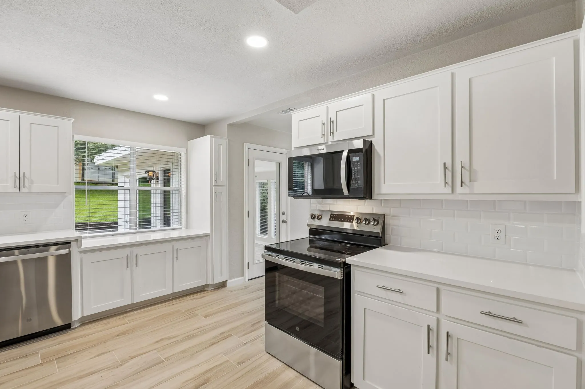 Single Family Residence For Sale in Grayson County , 636 Kessler Boulevard, Sherman, Texas 75092, 3 Bedrooms, 1 Bathroom, 1 Garage spaces, 1,347 Sqft, built in 1950, Price $235,000, mls#21278025, Real Estate Agent in Sherman, Homes For Sale in Grayson county, Homes For Sale in Sherman, Realtor in Sherman Texas, Real Estate Brokerage Independent Realty Texas, Luminita Cordes Realtor