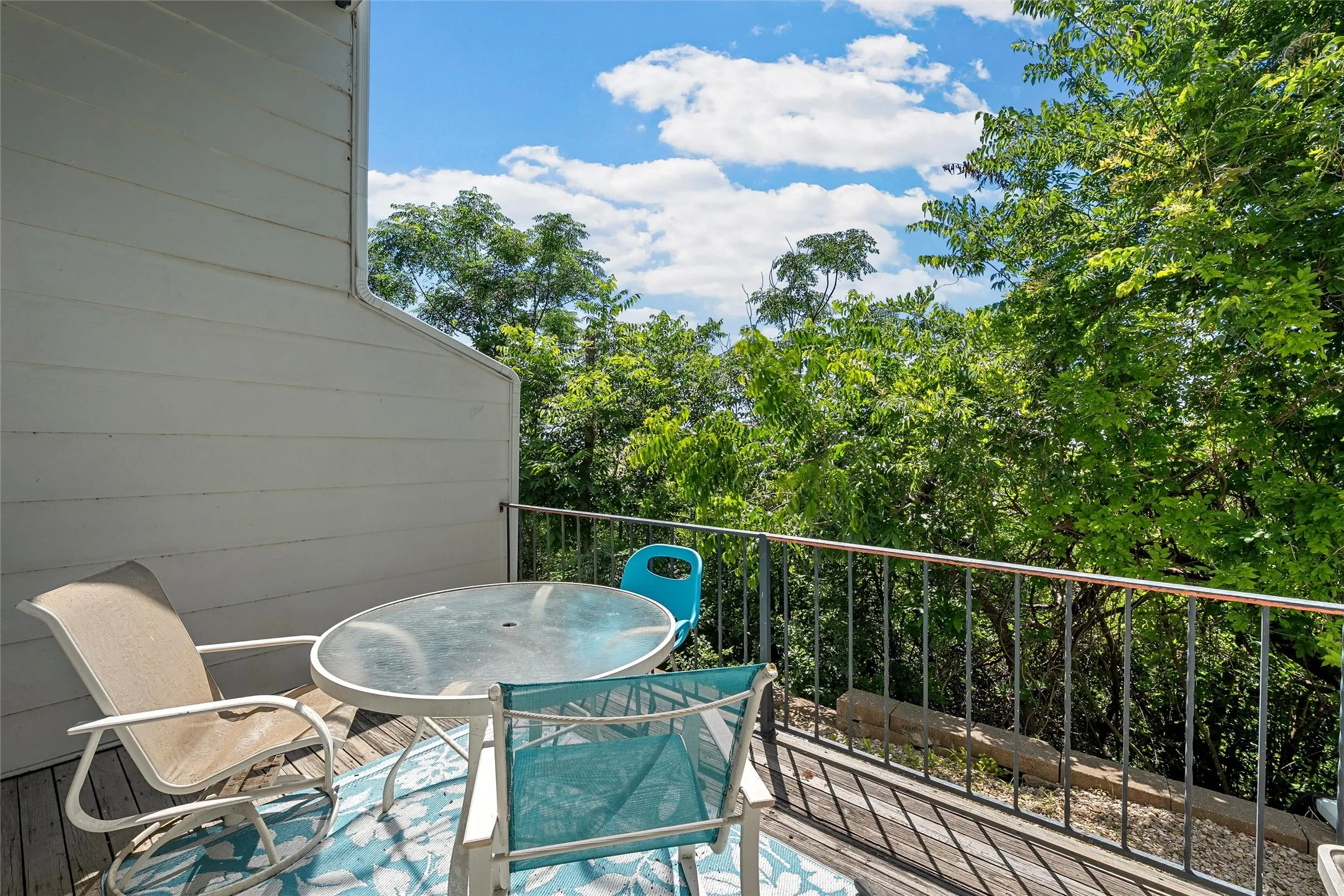 Condominium For Sale in Mc Lennan County , 2905 Lake Shore Drive 203, Waco, Texas 76708, 2 Bedroom, 2 Bathroom, Garage spaces, 1,178 Sqft, built in 1974, mls#21266231, Real Estate Agent in Waco, Homes For Sale in Mc Lennan county, Homes For Sale in Waco, Realtor in Waco Texas, Real Estate Brokerage Independent Realty Texas, Luminita Cordes Realtor