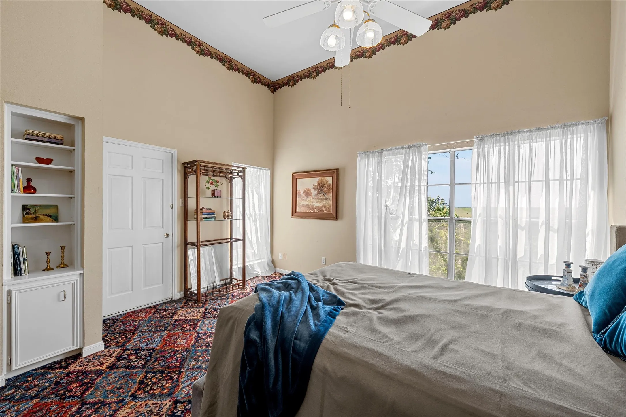 Condominium For Sale in Mc Lennan County , 2905 Lake Shore Drive 203, Waco, Texas 76708, 2 Bedroom, 2 Bathroom, Garage spaces, 1,178 Sqft, built in 1974, mls#21266231, Real Estate Agent in Waco, Homes For Sale in Mc Lennan county, Homes For Sale in Waco, Realtor in Waco Texas, Real Estate Brokerage Independent Realty Texas, Luminita Cordes Realtor