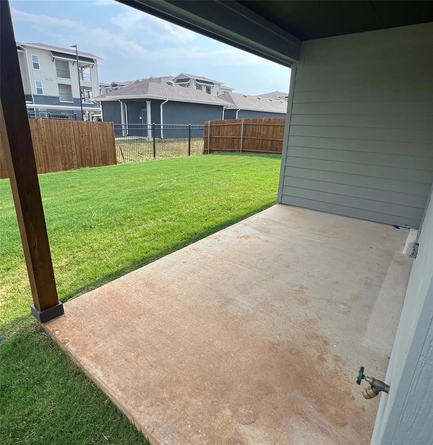 Single Family Residence For Rent in Tarrant County , 101 Magnolia Estates Street, Crowley, Texas 76036, 3 Bedroom, 2 Bathroom, 2 Garage spaces, 1,584 Sqft, built in 2022, mls#21278205, Real Estate Agent in Crowley, Homes For Rent in Tarrant county, Homes For Rent in Crowley, Realtor in Crowley Texas, Real Estate Brokerage Independent Realty Texas, Luminita Cordes Realtor