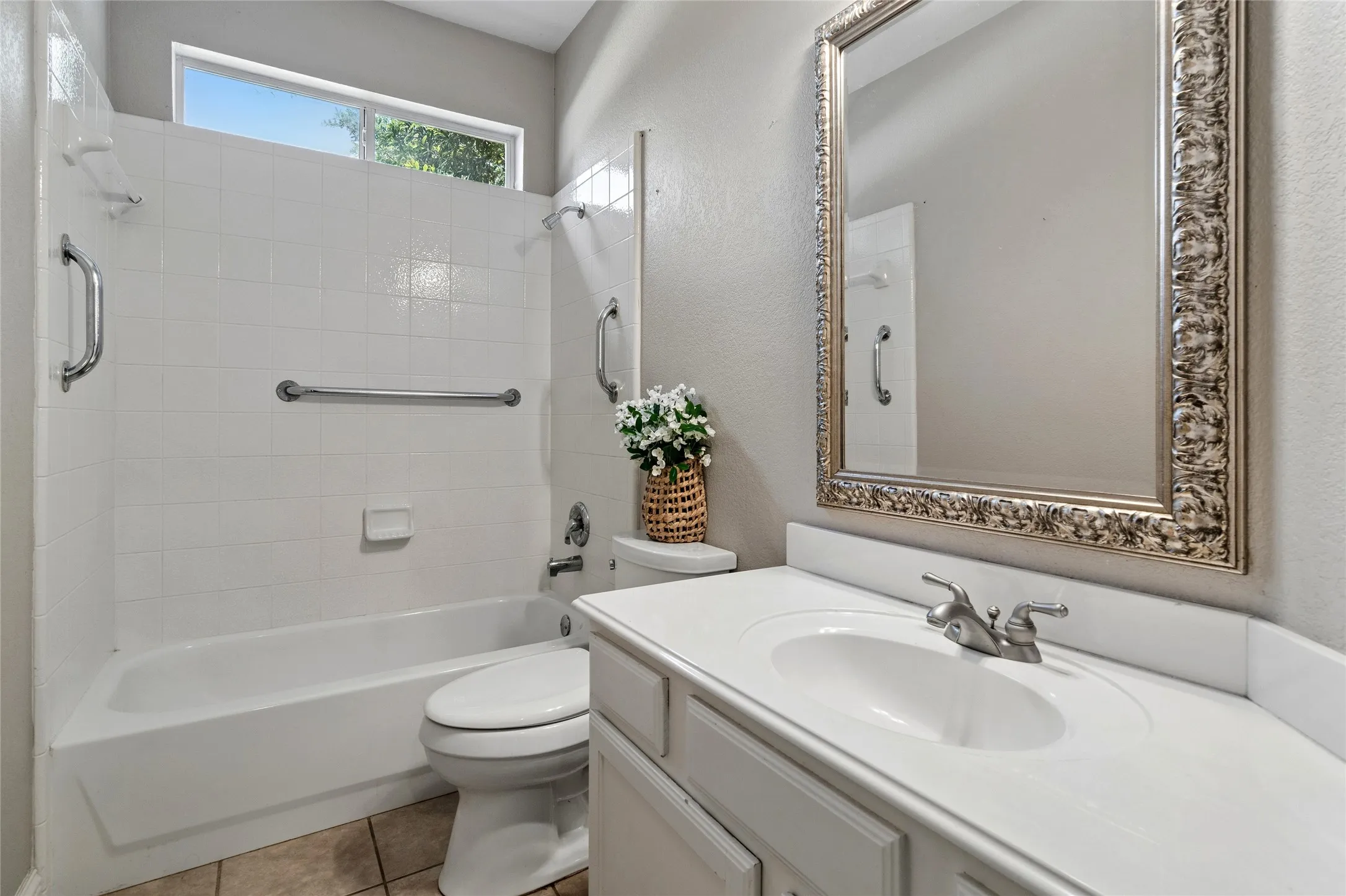 Full bath on first level