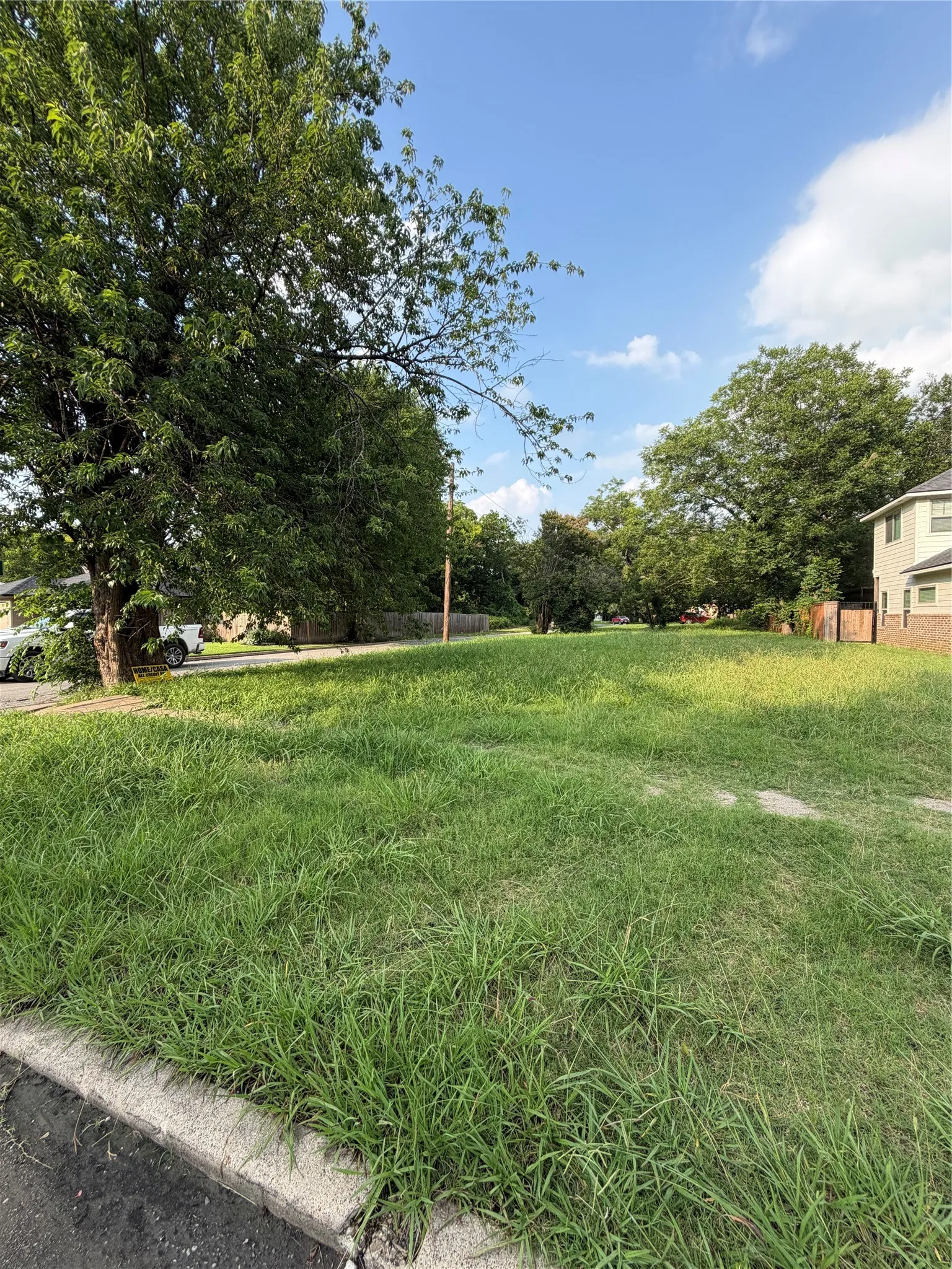 Unimproved Land For Sale in Grayson County , 1303 S Walnut Street, Sherman, Texas 75090, 0, 0, Garage spaces, 0 Sqft, built in 0, mls#21275855, Real Estate Agent in Sherman, Homes For Sale in Grayson county, Homes For Sale in Sherman, Realtor in Sherman Texas, Real Estate Brokerage Independent Realty Texas, Luminita Cordes Realtor