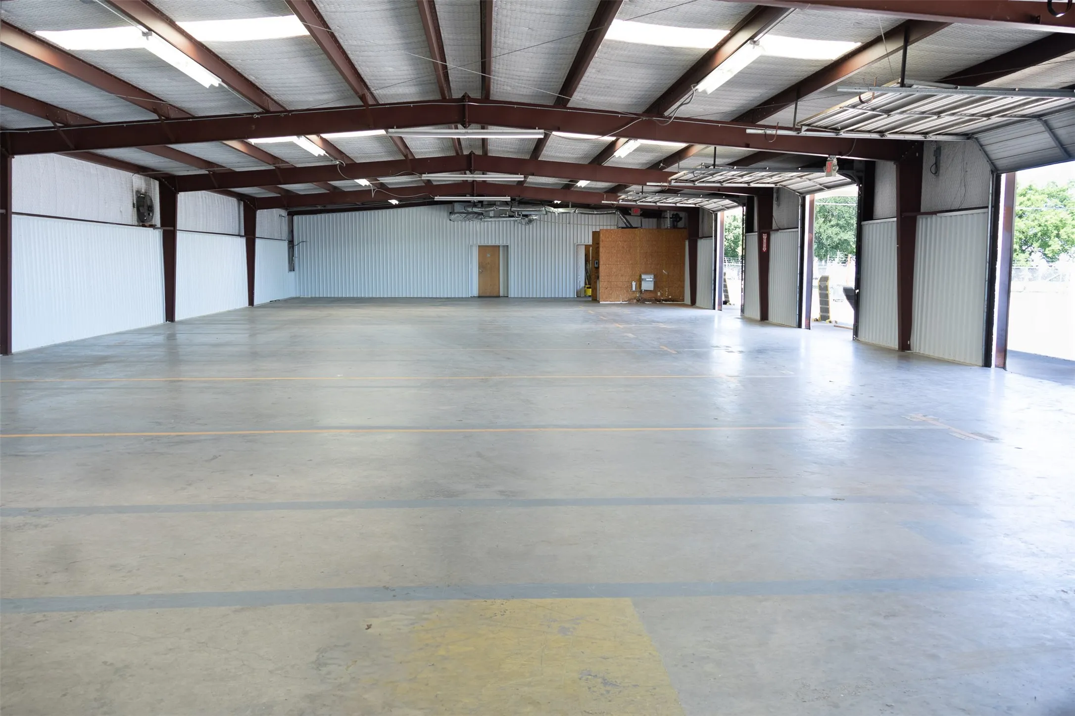 Industrial For Sale in Grayson County , 4809 Marshall Street, Sherman, Texas 75090, 0, 0, Garage spaces, 0 Sqft, built in 1980, Price $1, mls#21278246, Real Estate Agent in Sherman, Homes For Sale in Grayson county, Homes For Sale in Sherman, Realtor in Sherman Texas, Real Estate Brokerage Independent Realty Texas, Luminita Cordes Realtor