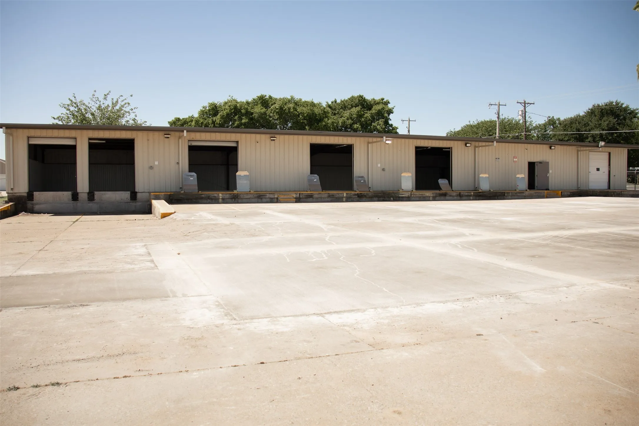 Industrial For Sale in Grayson County , 4809 Marshall Street, Sherman, Texas 75090, 0, 0, Garage spaces, 0 Sqft, built in 1980, Price $1, mls#21278246, Real Estate Agent in Sherman, Homes For Sale in Grayson county, Homes For Sale in Sherman, Realtor in Sherman Texas, Real Estate Brokerage Independent Realty Texas, Luminita Cordes Realtor