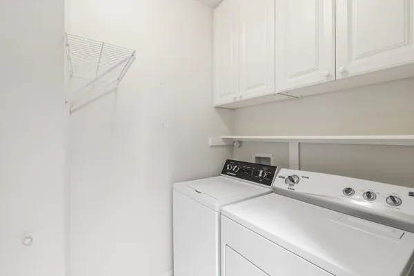 Single Family Residence For Sale in Rockwall County , 2540 Wagonwheel Drive, Rockwall, Texas 75032, 4 Bedroom, 2 Bathroom, 2 Garage spaces, 2,179 Sqft, built in 2001, mls#21278261, Real Estate Agent in Rockwall, Homes For Sale in Rockwall county, Homes For Sale in Rockwall, Realtor in Rockwall Texas, Real Estate Brokerage Independent Realty Texas, Luminita Cordes Realtor