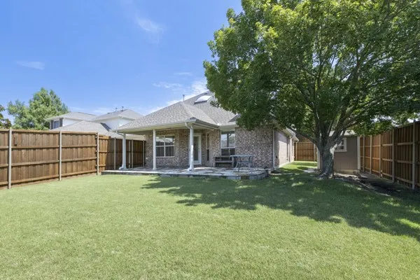 Single Family Residence For Sale in Rockwall County , 2540 Wagonwheel Drive, Rockwall, Texas 75032, 4 Bedroom, 2 Bathroom, 2 Garage spaces, 2,179 Sqft, built in 2001, mls#21278261, Real Estate Agent in Rockwall, Homes For Sale in Rockwall county, Homes For Sale in Rockwall, Realtor in Rockwall Texas, Real Estate Brokerage Independent Realty Texas, Luminita Cordes Realtor