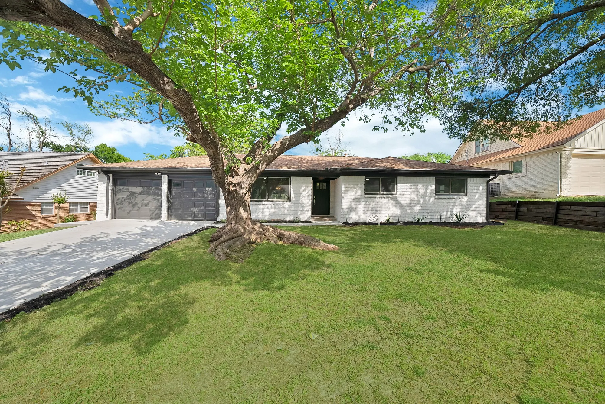 Single Family Residence For Sale in Tarrant County , 5617 Wharton Drive, Fort Worth, Texas 76133, 4 Bedroom, 2 Bathroom, 2 Garage spaces, 1,886 Sqft, built in 1959, mls#21277751, Real Estate Agent in Fort Worth, Homes For Sale in Tarrant county, Homes For Sale in Fort Worth, Realtor in Fort Worth Texas, Real Estate Brokerage Independent Realty Texas, Luminita Cordes Realtor